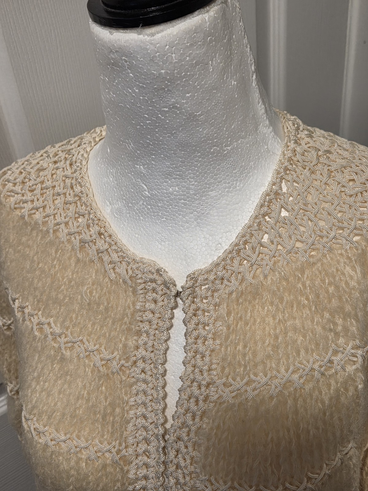Beige Mohair Wool Cardigan Fully Lined by Cyn Les Hong Kong Vintage Size Large