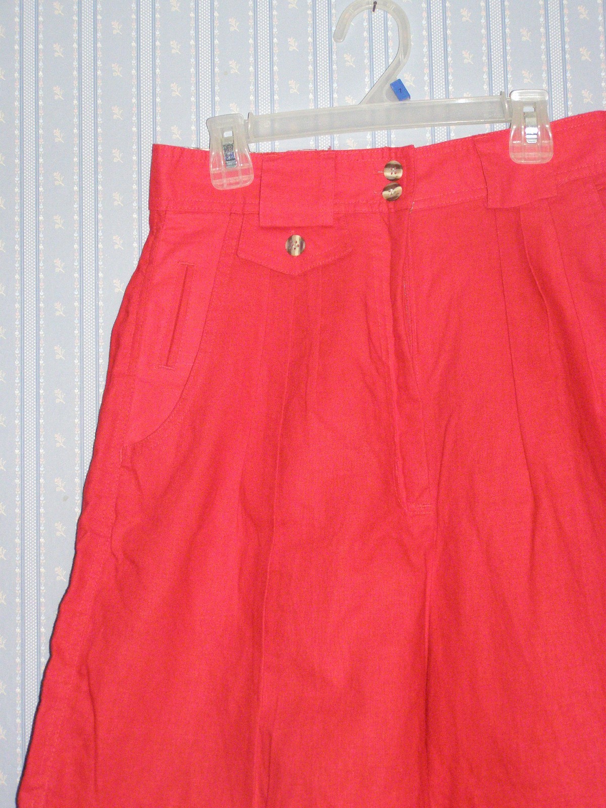 Vintage 80’s NOS red high waisted tailored shorts S M preppy lose fit resort