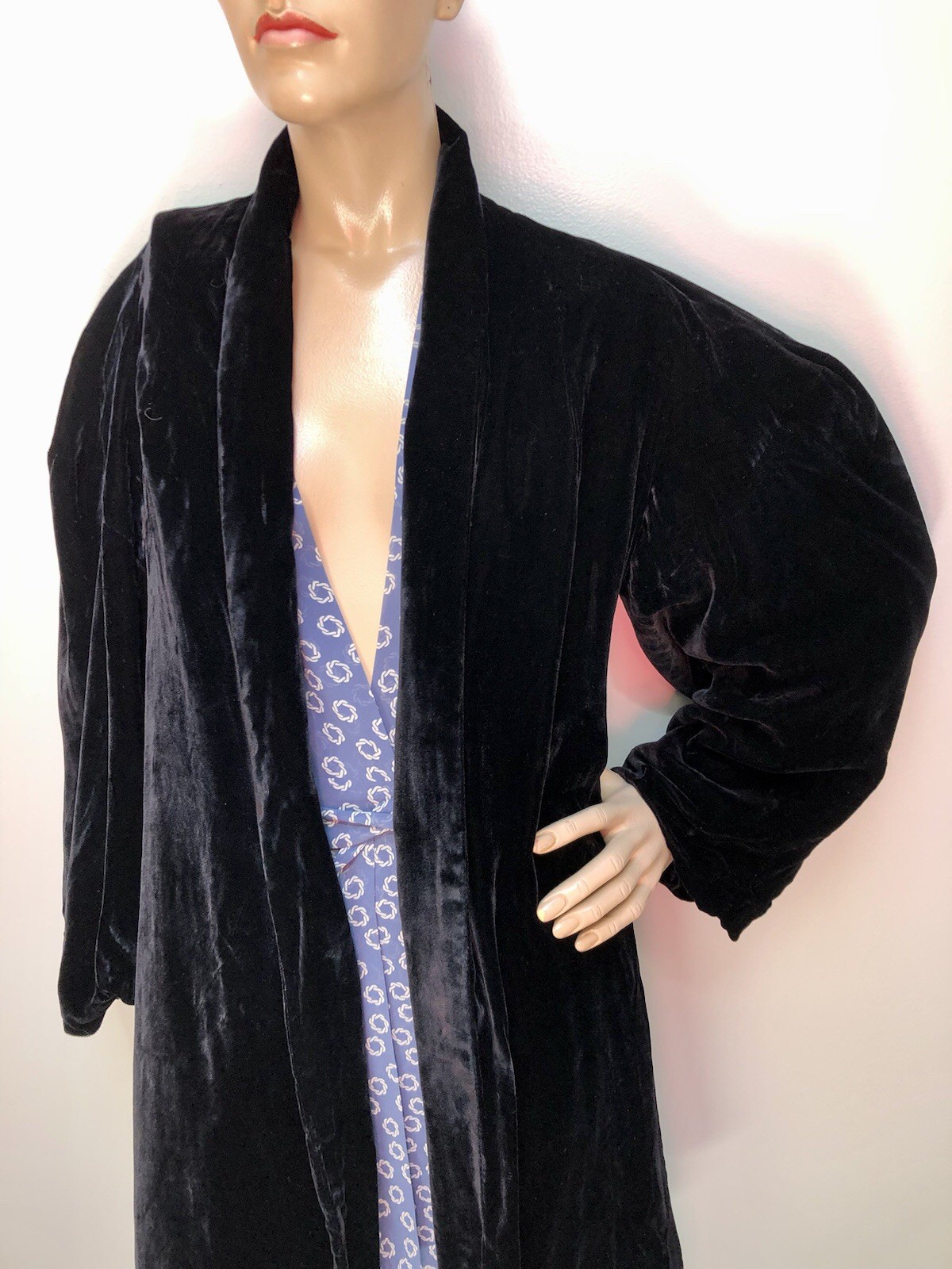 VTG 1940s Black Rayon OR Silk VELVET Evening Clutch Coat, Joseph Horne Co
