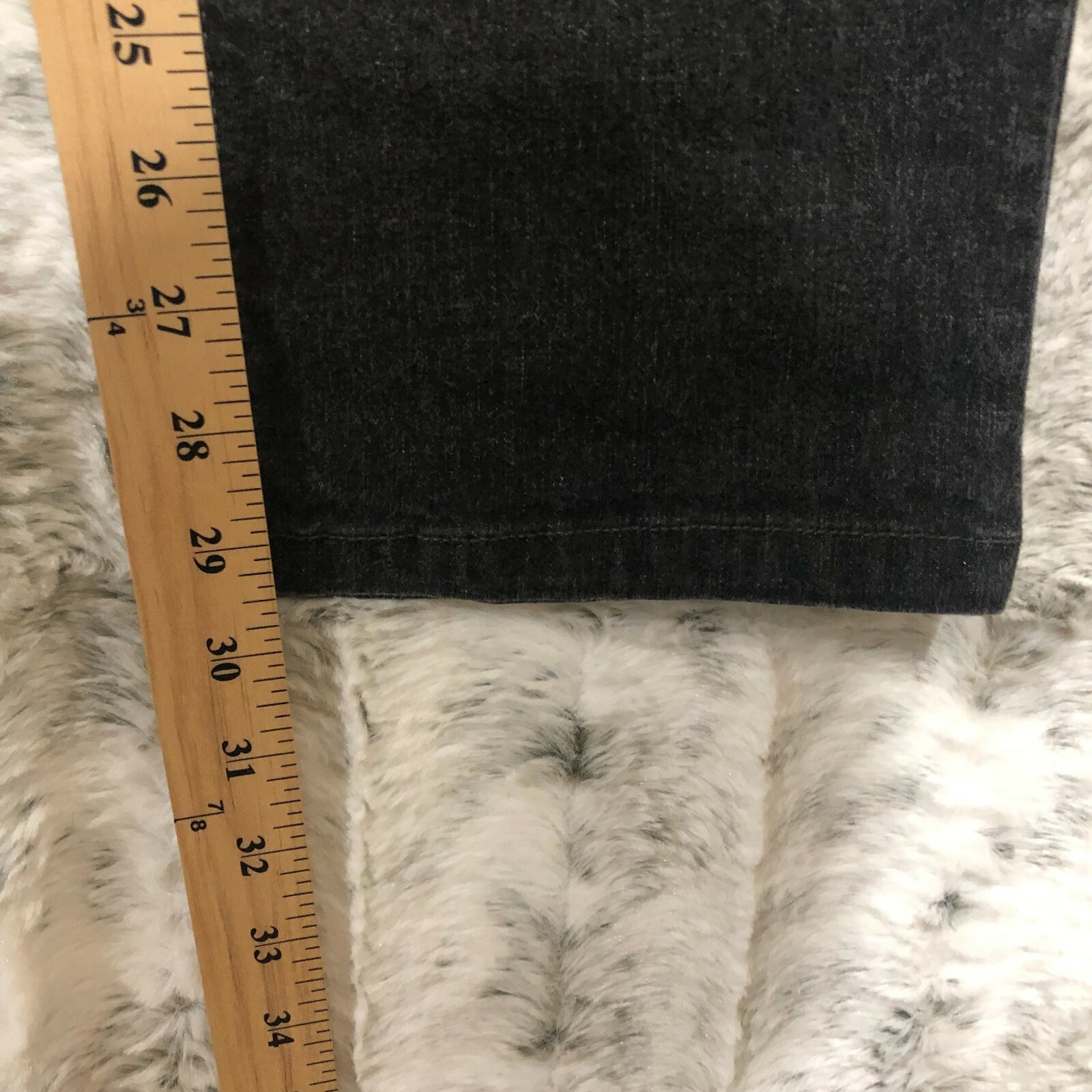 TOMMY HILFIGER Vintage 2003, Black Straight Leg Women’s Jeans Size 6
