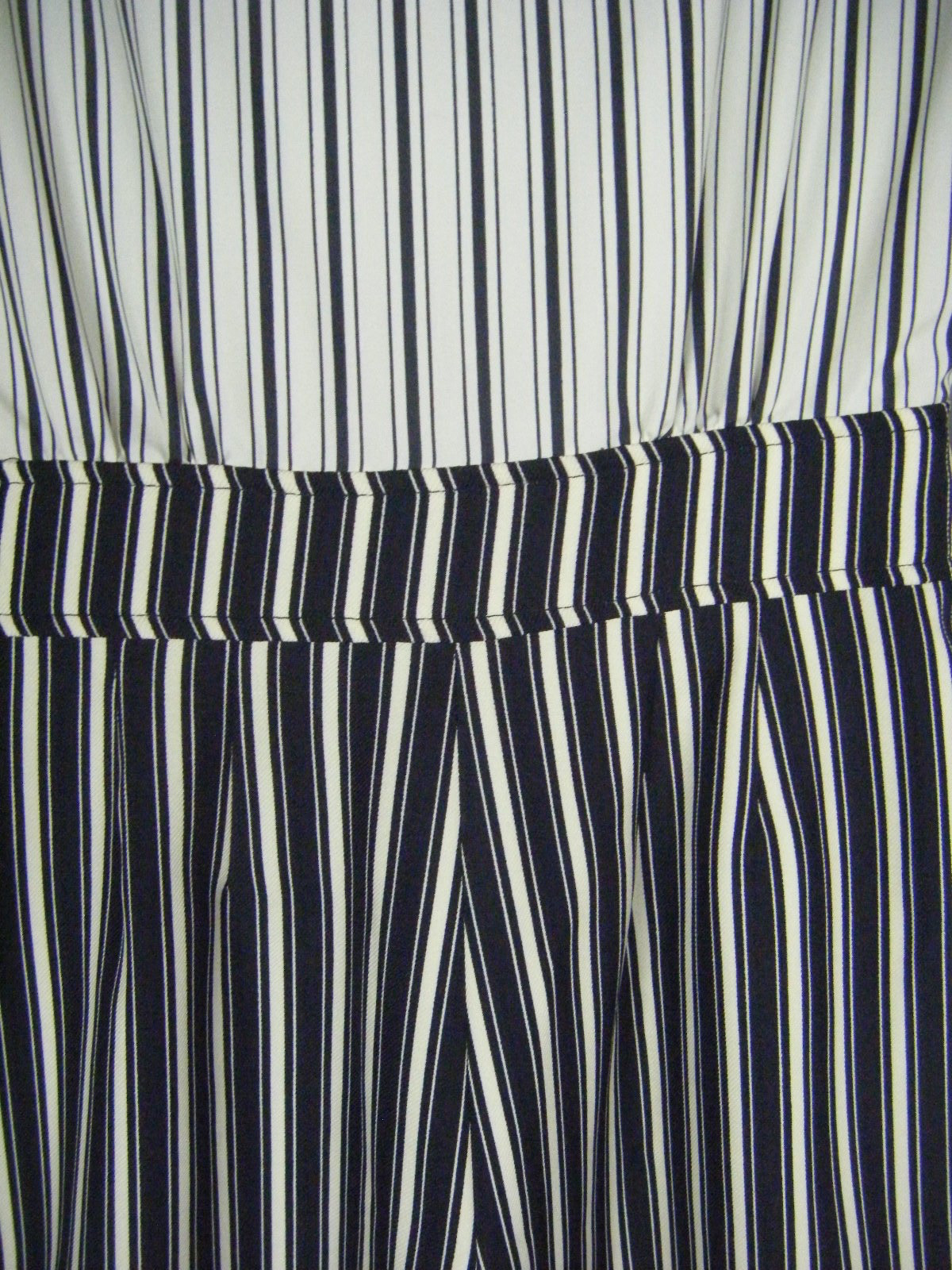 RAVES REVIEW BY APPLAUSE Vtg 70s Ivory Blk Stripes jumpsuit w/Tag- Bust 37/XS-S