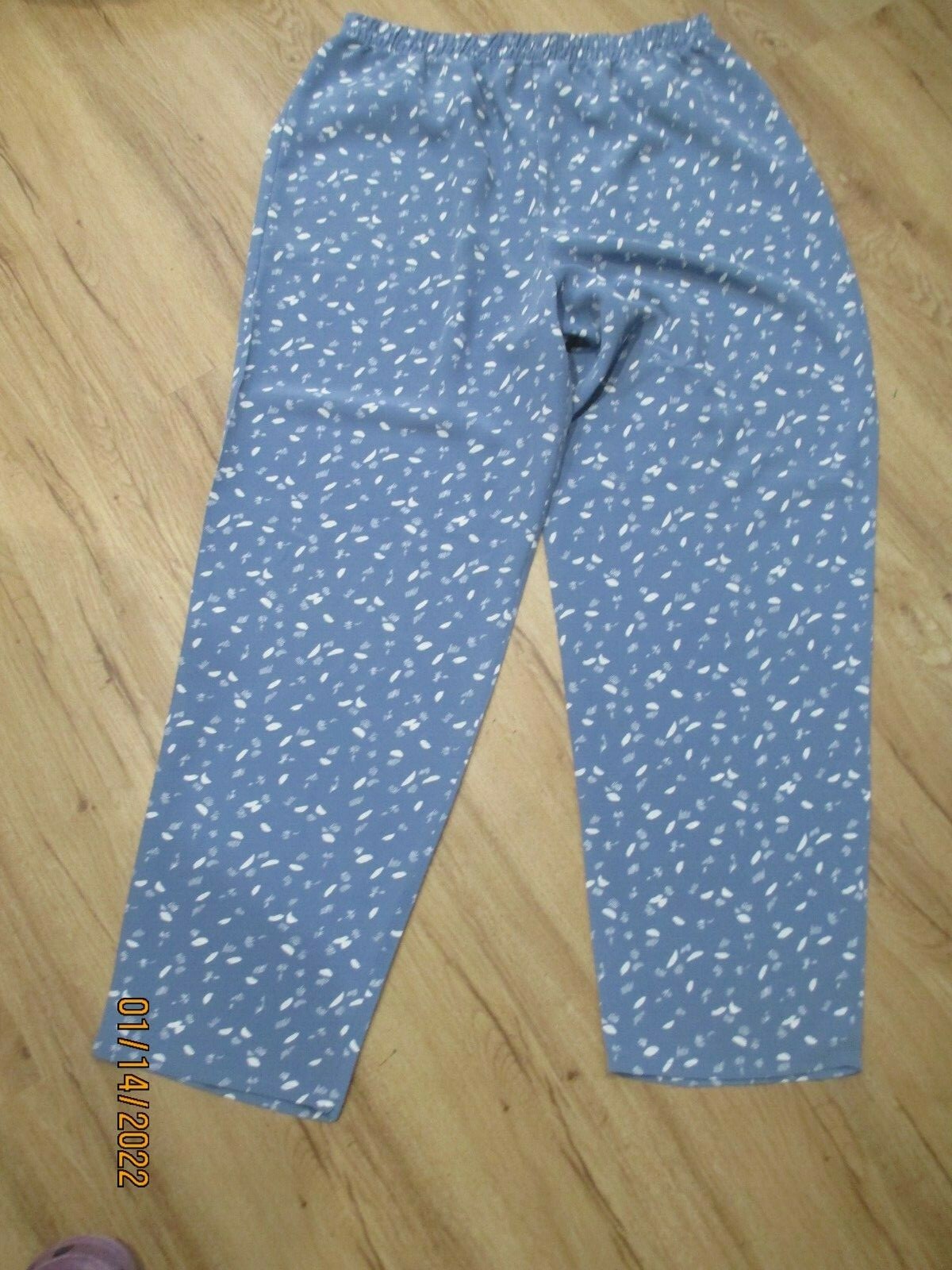 MOVING BLEU vintage pull on pant no size made in the USA Large?? please measure