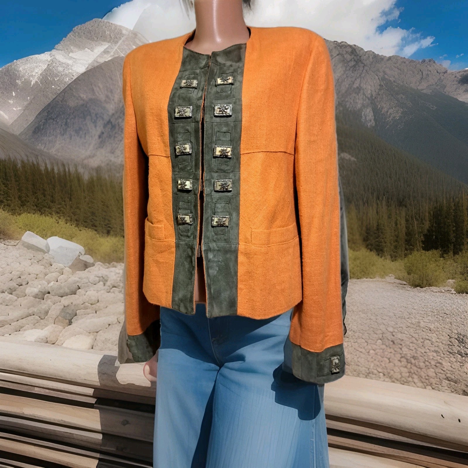 Amann Germany Bavarian Women’s Linen Jacket, Edelweiss, Suede Inserts, Trachten