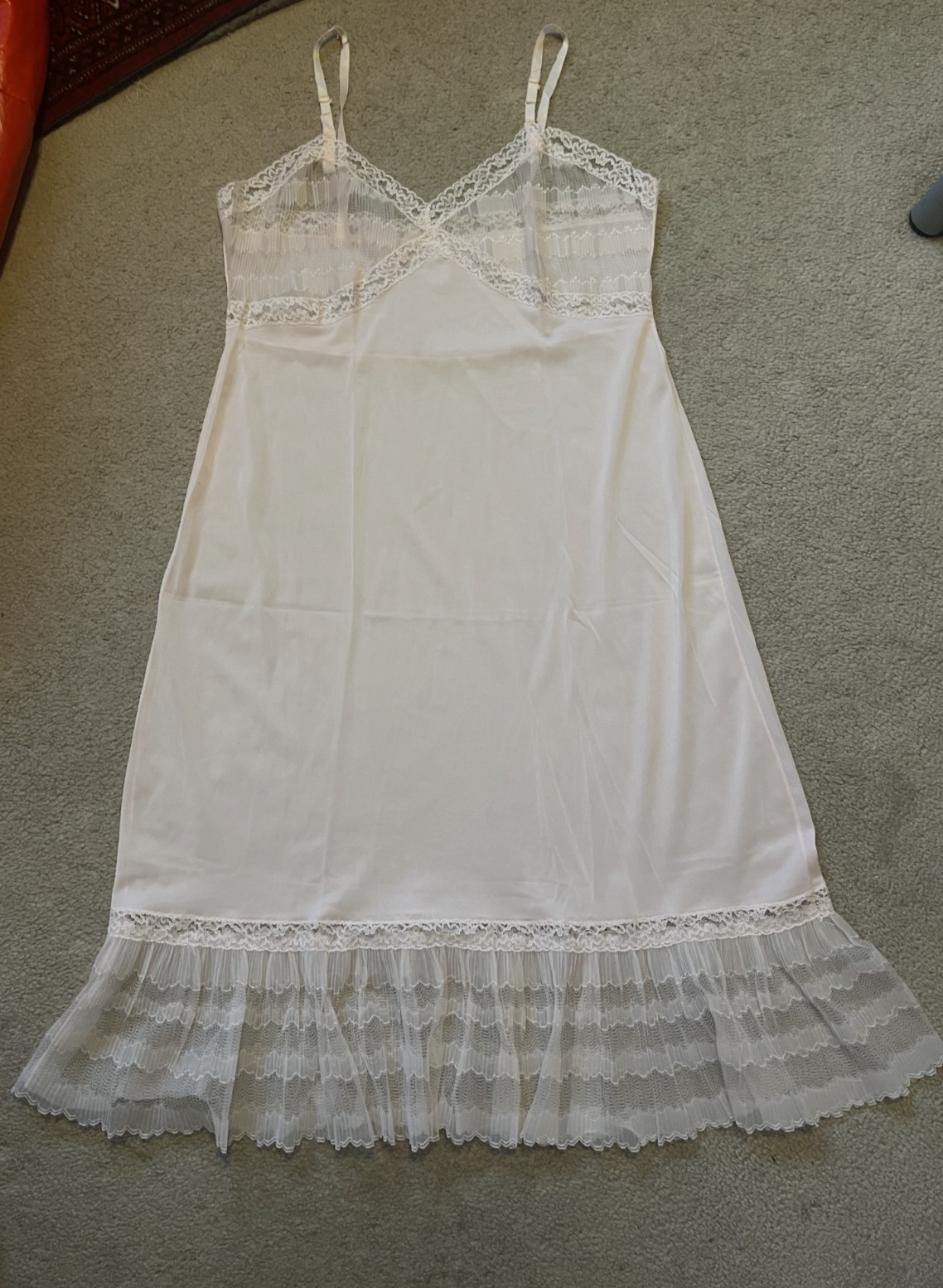 New Vintage Italian Pink Nylon Lace & Chiffon Trim Full Slip Lingerie Nightgown