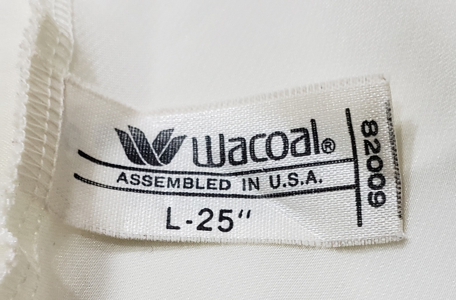 WACOAL Cream Shiny Silky Satin Half Slip With Thick Lace Size Large 25″ Long