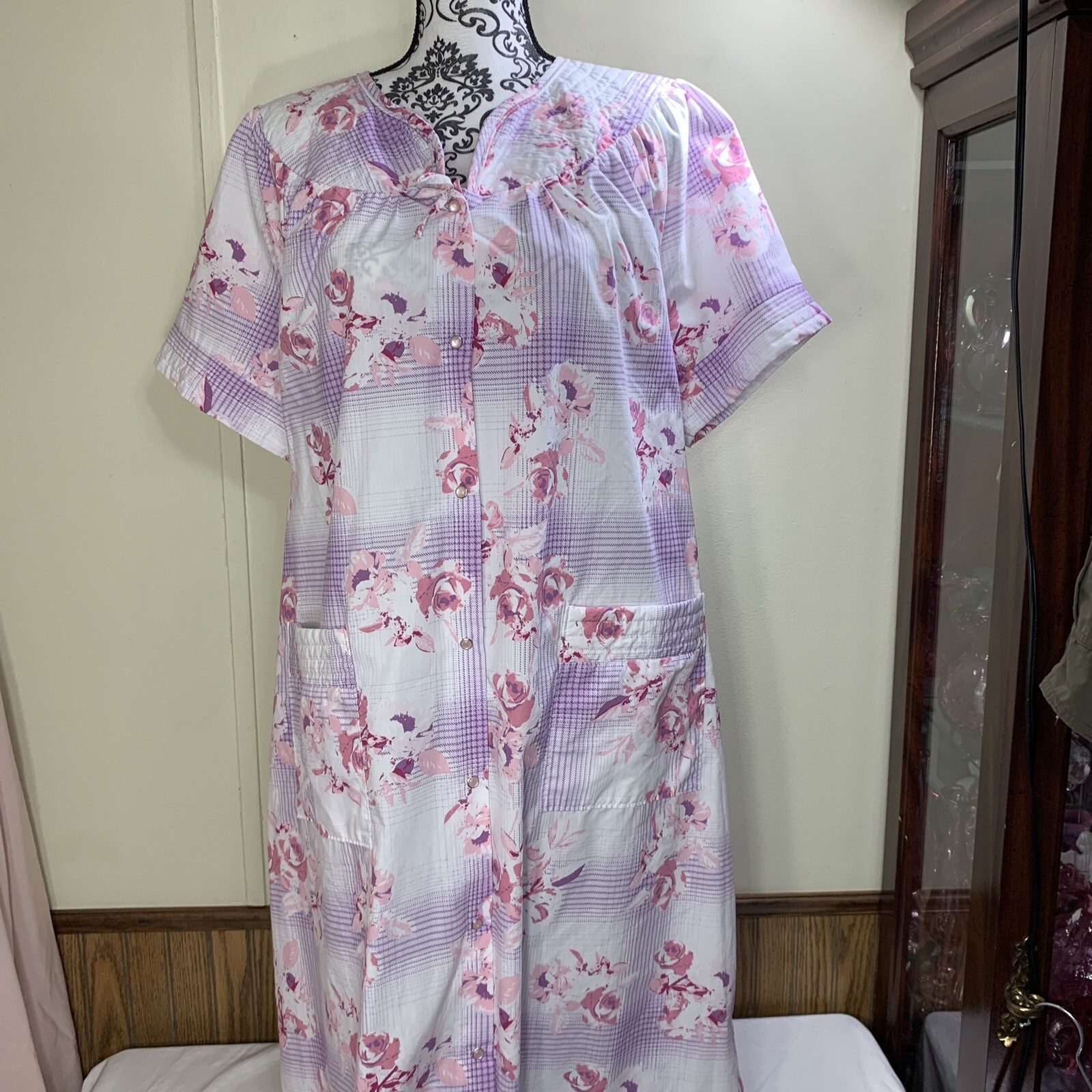 Vintage House Dress Snap Front Robe Duster Patio Lounger Size Large Grannycore