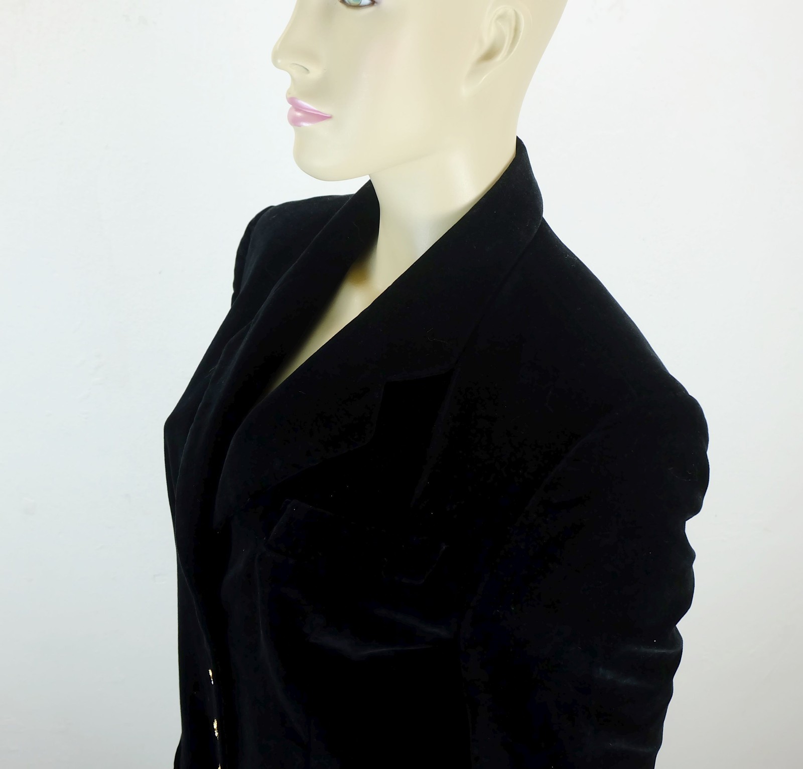 long black vintage VELVET BLAZER with gold buttons size 38 your sixth sense