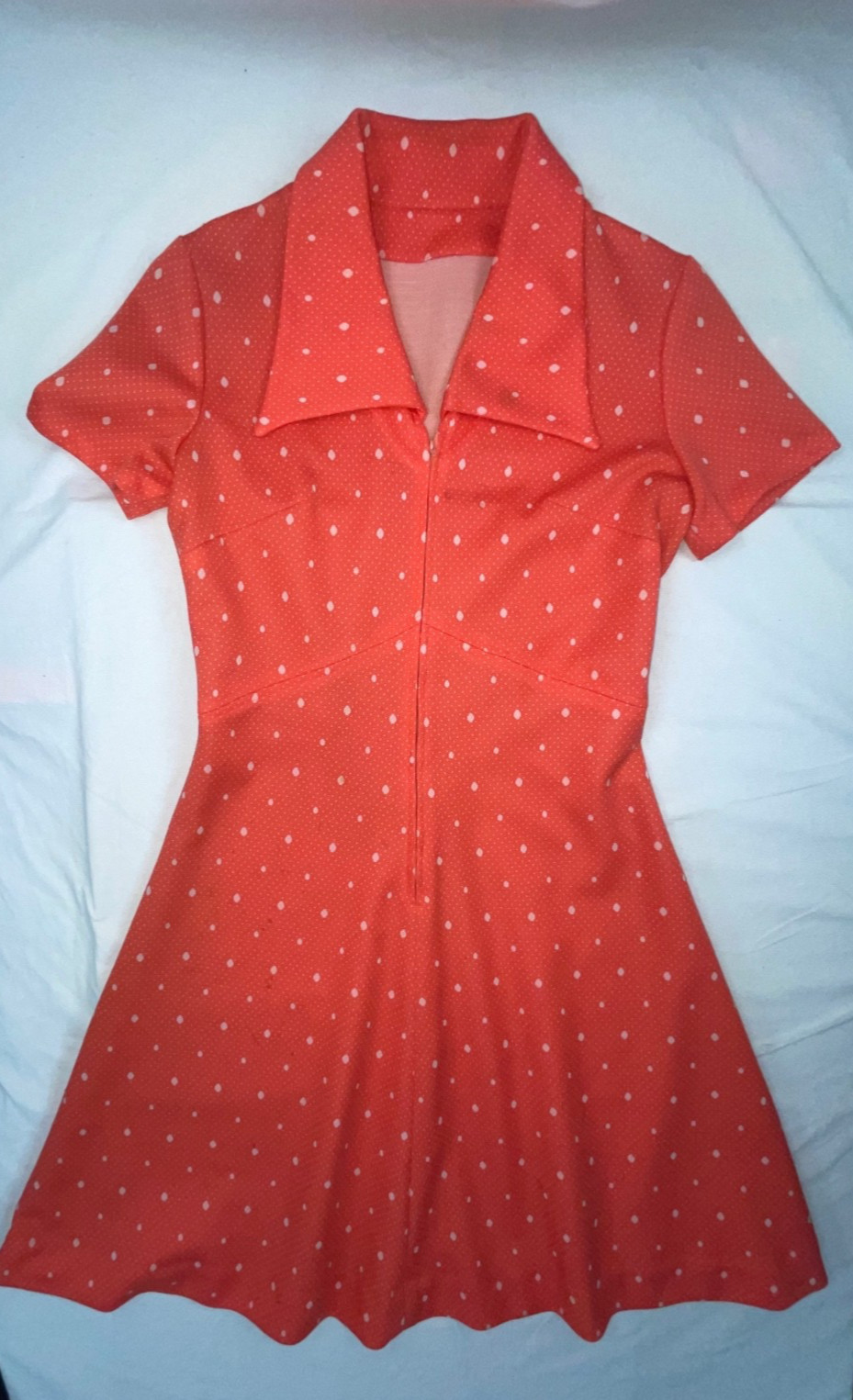 VTG 60S 70S WOMENS M POLYESTER RED POLKA DOT DISCO RETRO MOD ZIP FRONT DRESS