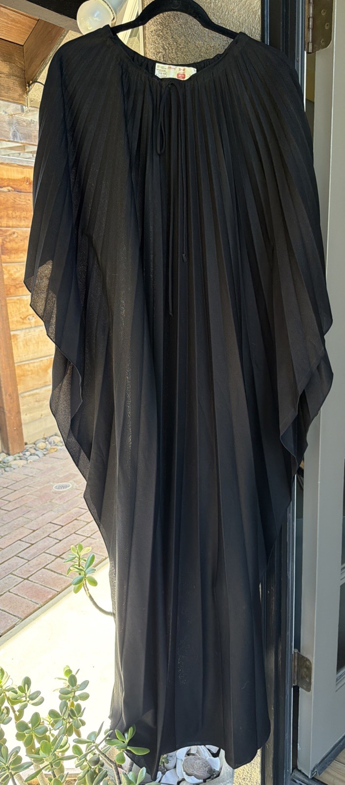 Vintage Black Pleated Maxi Kaftan Sz 16/18 Bat Wing Modest Witchy Goth USA Made