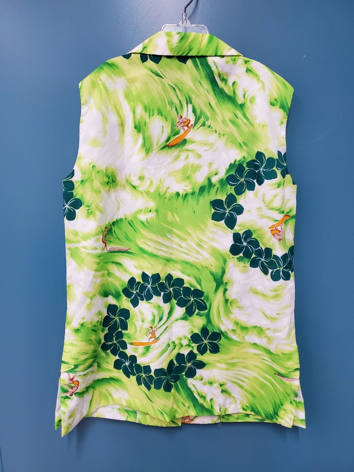 Vintage Pacific Isle Hawaiian Floral Surfer Sleeveless Button Up Women’s Shirt