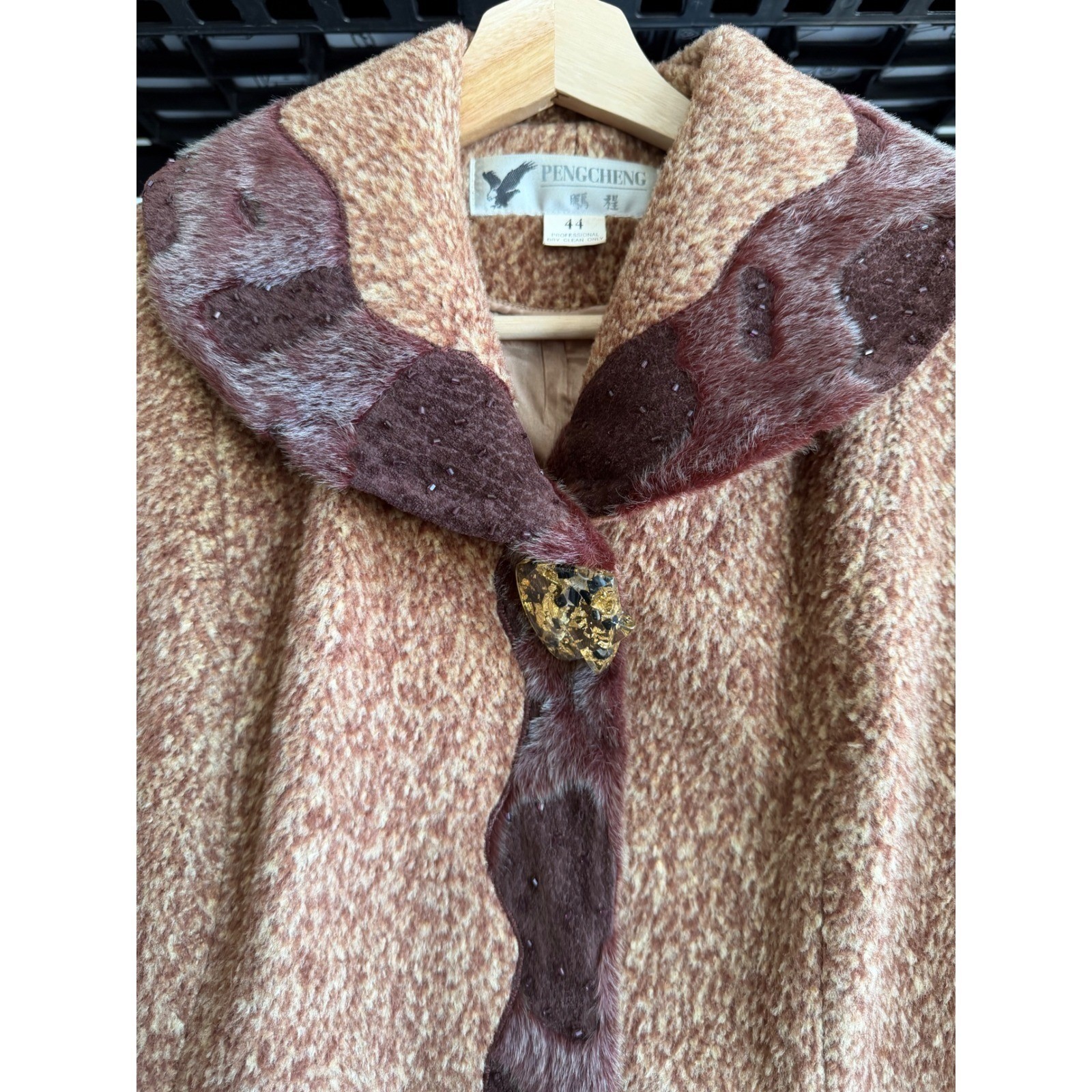 Rich Auntie Coat Pengcheng Vintage Faux Fur Trim Boucle Coat Brown Beaded