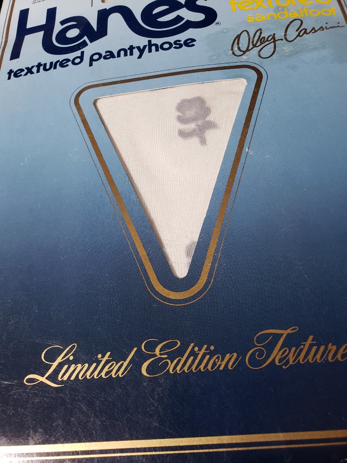 1985 TEXTURED HANES OLEG CASSINI RAMBLING ROSE SILVER SANDLEFOOT PANTYHOSE SZ A