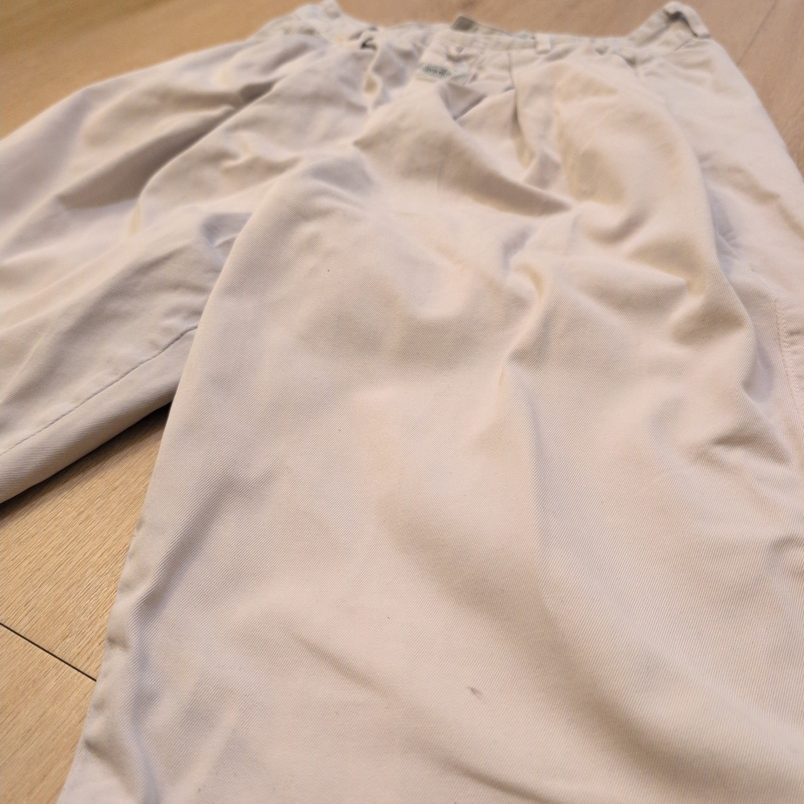 VTG Marithe Francois Girbaud Women Size 9/10 Pleated White Ankle Pants
