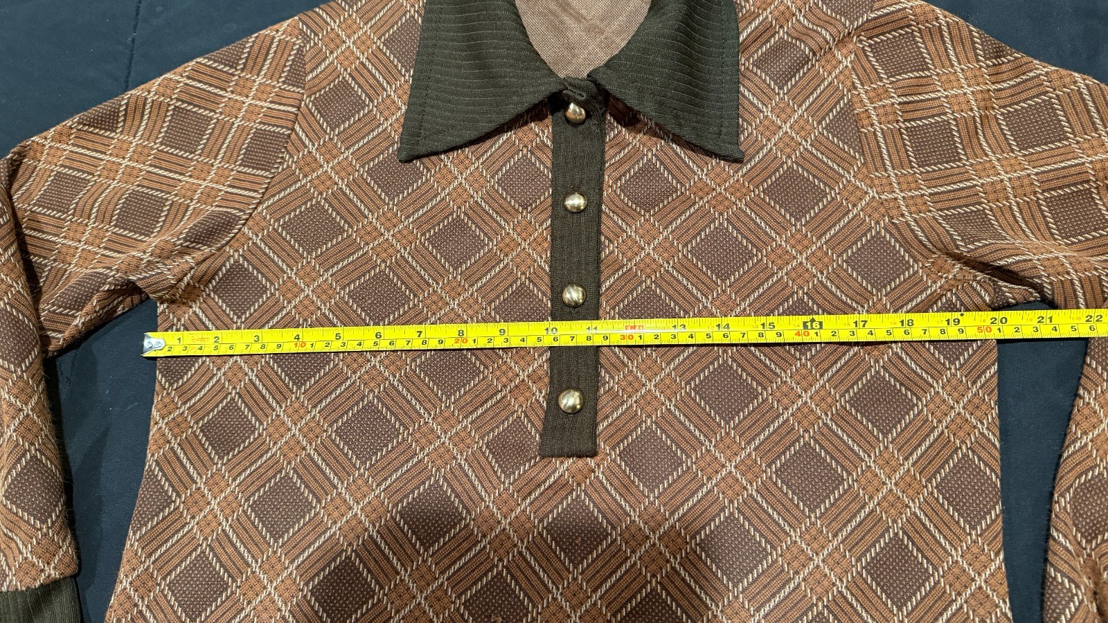 Vtg 1960’s Fashion Wagon Long Sleeve 4 Button Brown Plaid Shirt – Rare!