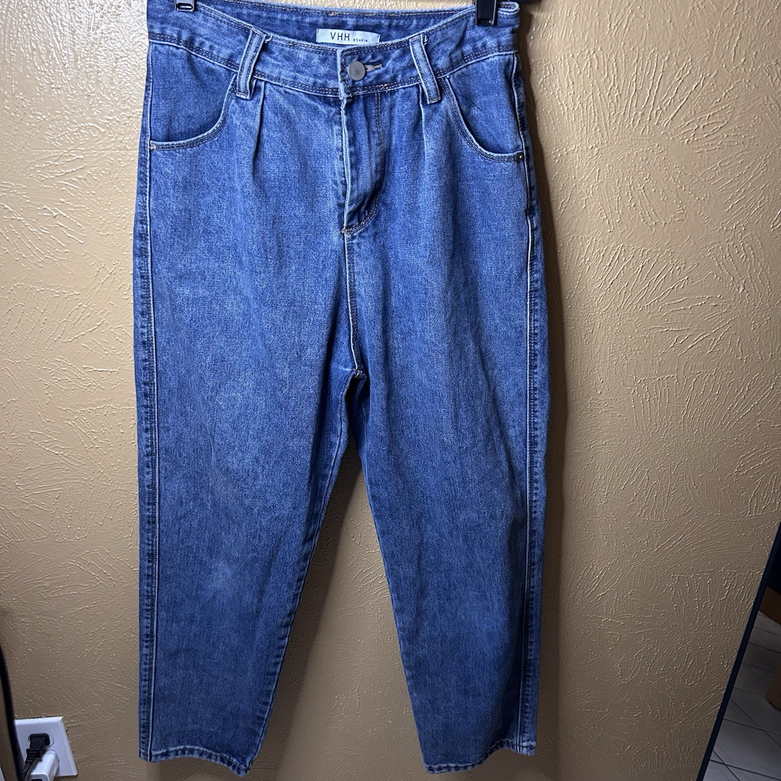 VHH Studio Women’s High Rise Tapered Jeans Size S Pleated Mom Fit Vintage Style