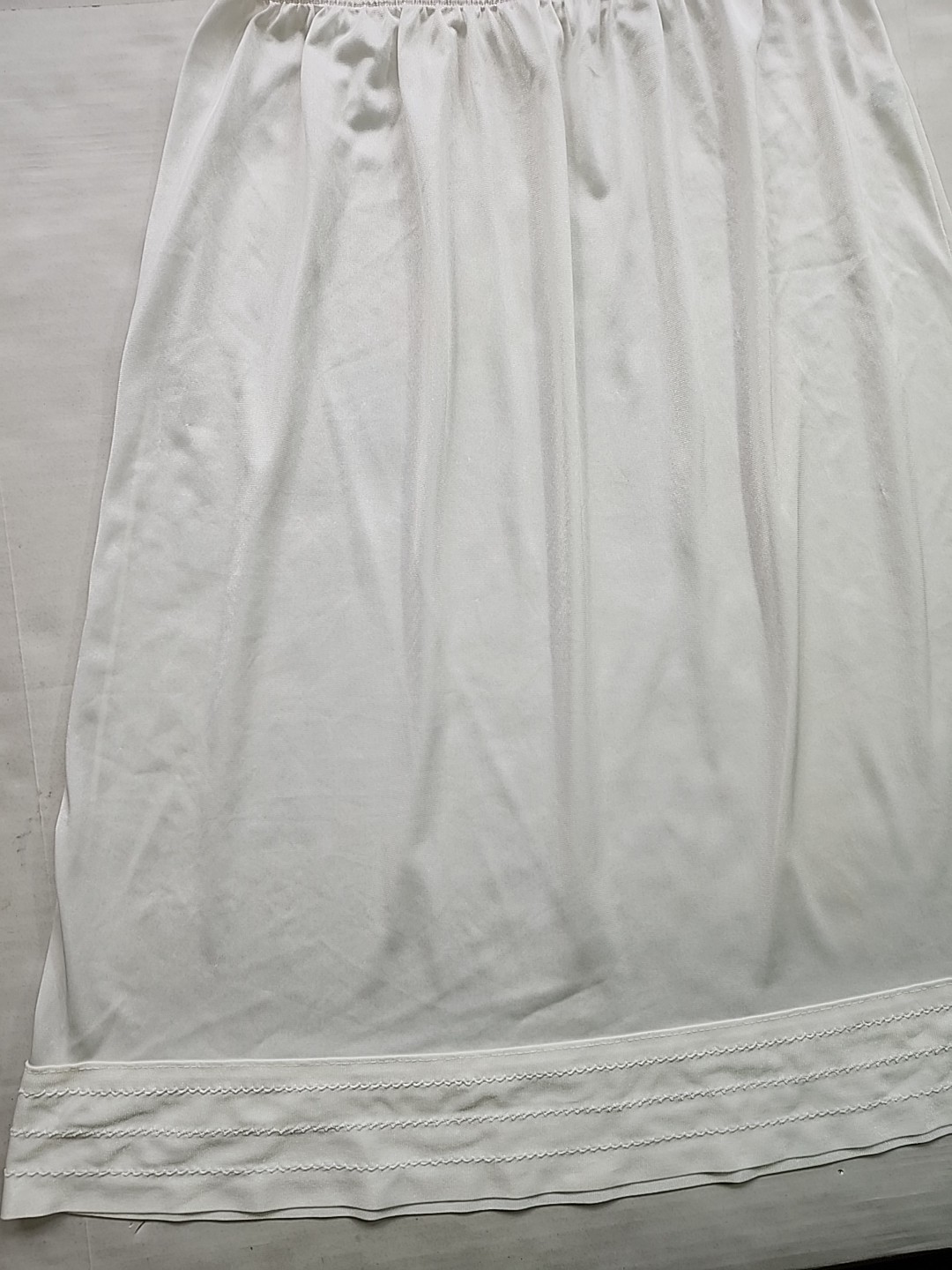 Mel-Lin Womens XL Nylon White HALF SLIP Skirt Lingerie 25″ Long Embroidered Vtg