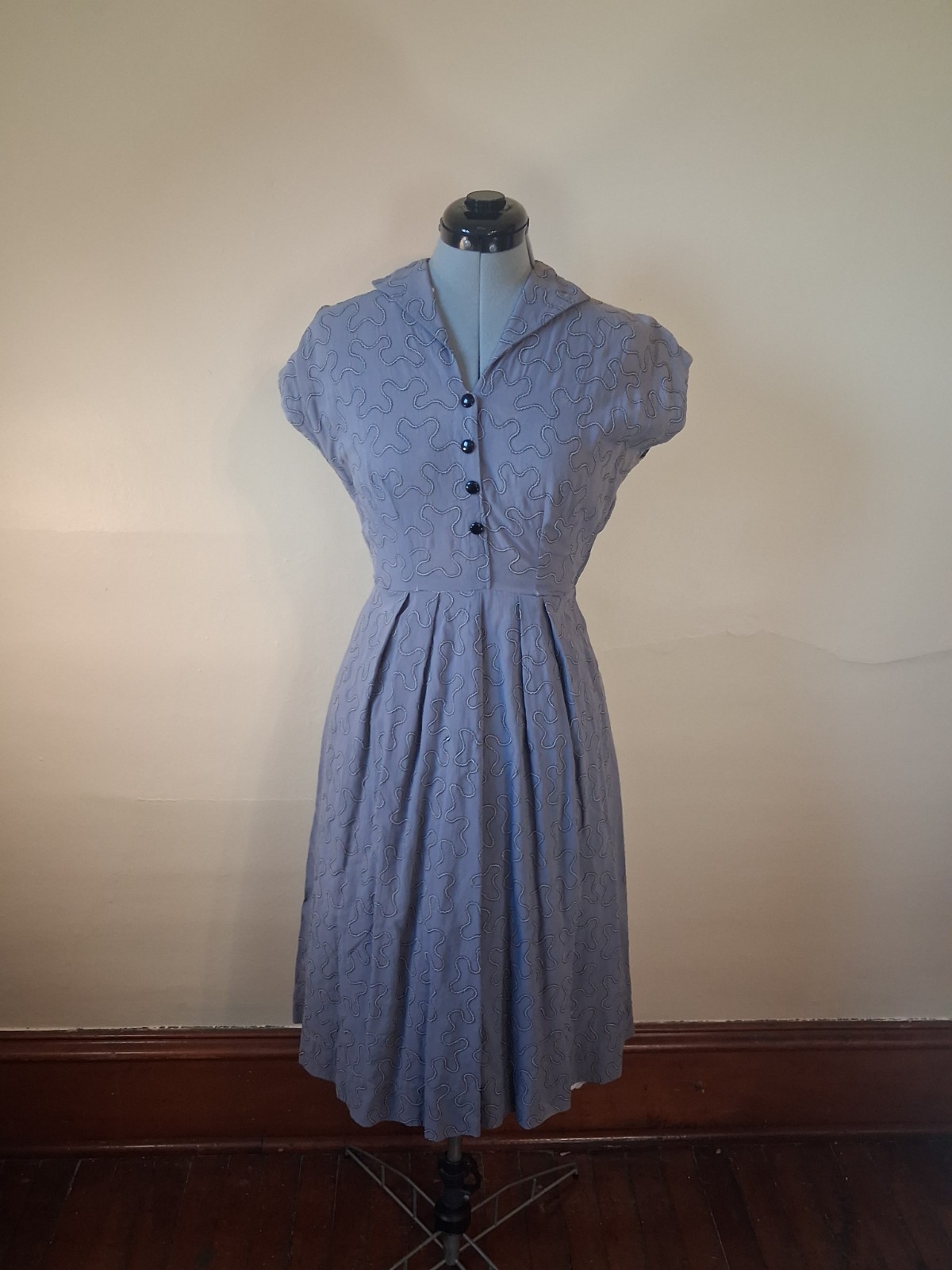 Vintage 1940s Dress, Textured Violet Dress Size Zip Size Small Retro Rockabilly