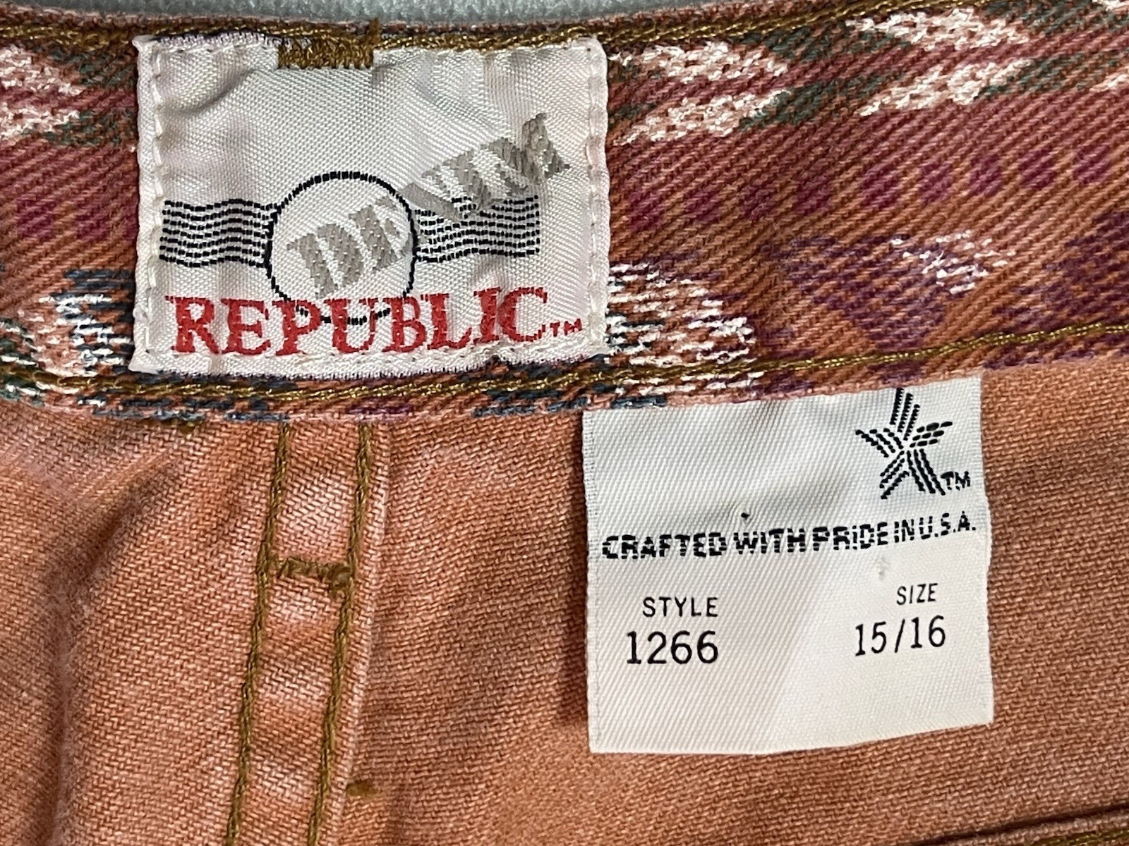 VINTAGE DENIM REPUBLIC Womens 15/16, High Waist, Southwest Design, Jean Shorts