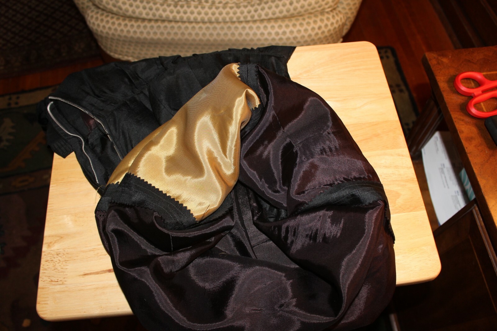 VTG 50’s-60’s PONGEE SILK SIMPLE STYLISH LBD DRESS TAILORED JUNIOR 26″w POCKETS