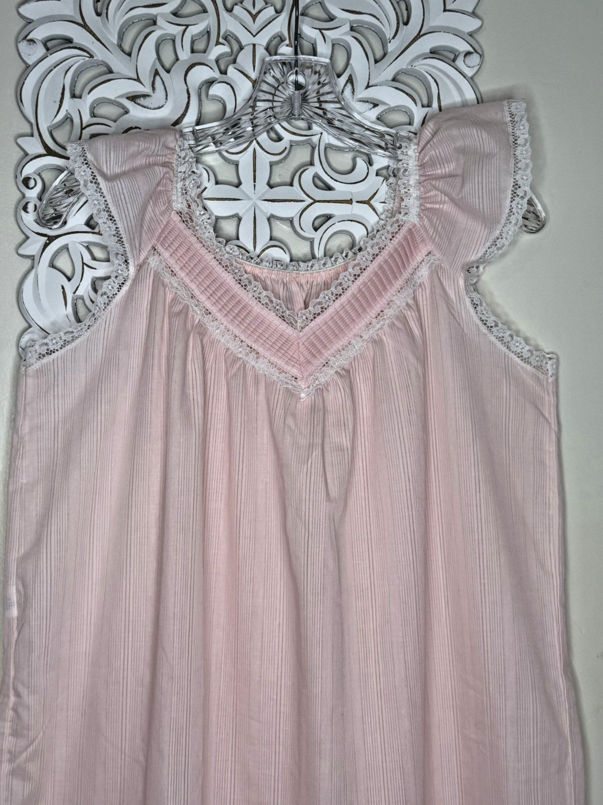 Vintage 80s Glencraft Pink Nightgown sz M V-Neck Sleeveless Lace Trim ILGWU USA