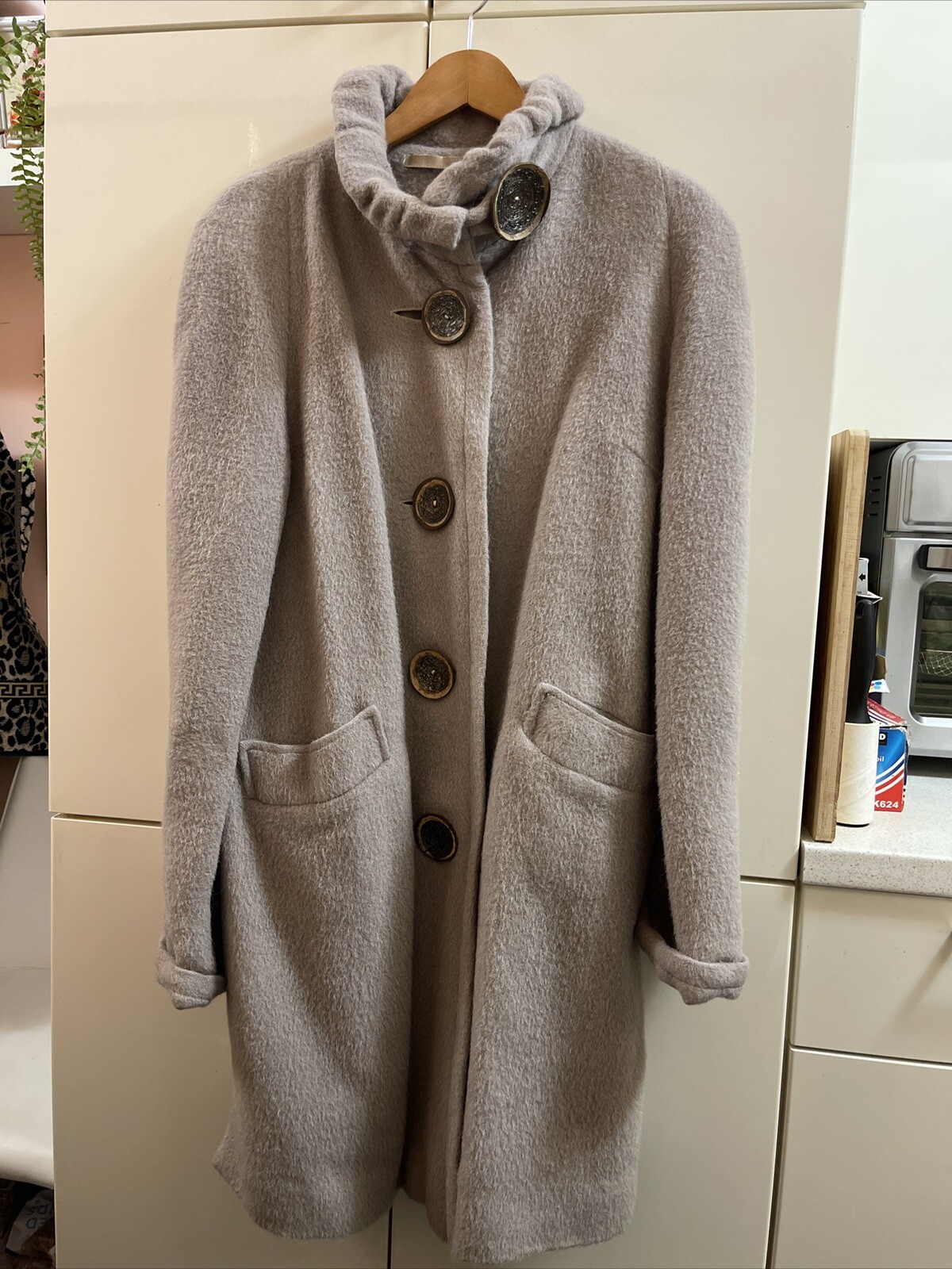 Vintage woman’s Wool Coat/ Jacket Lined with shoulder pads Size XL(14) Taupe