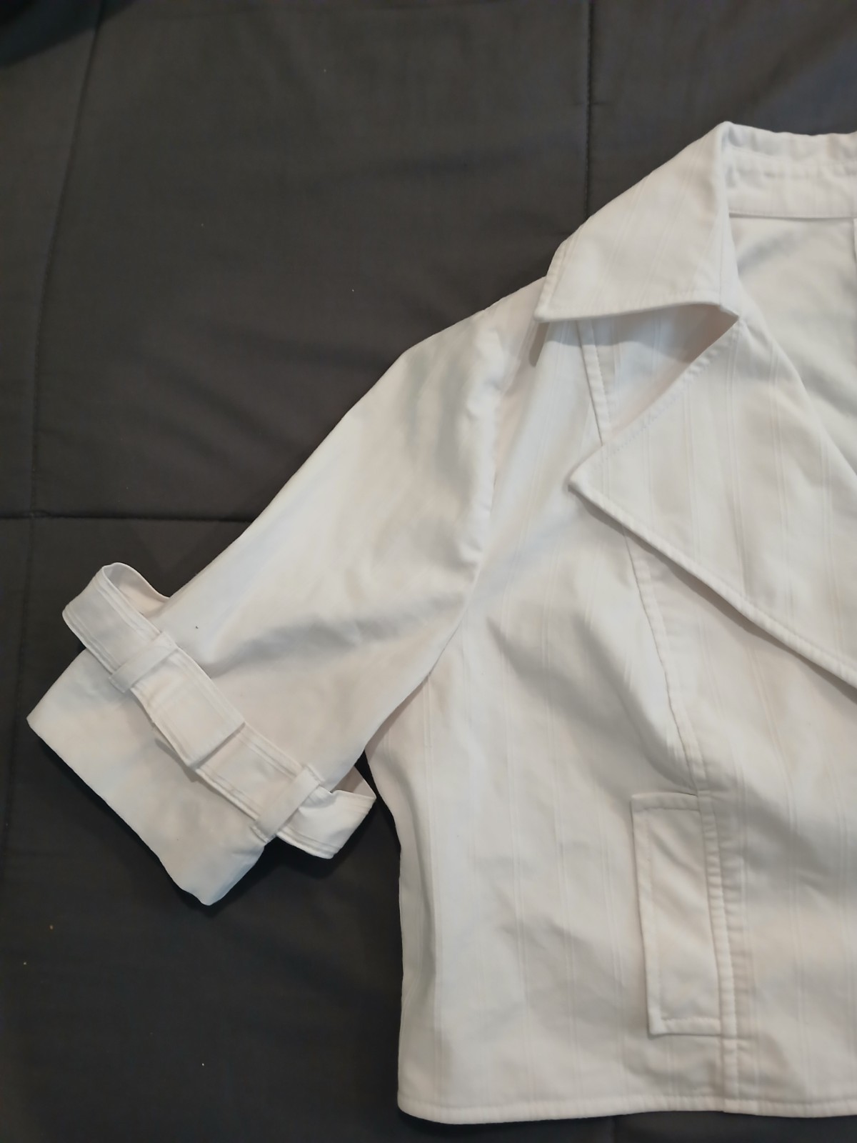 Vintage White Bisou Bisou Cropped Blazer. Women’s Size XLarge