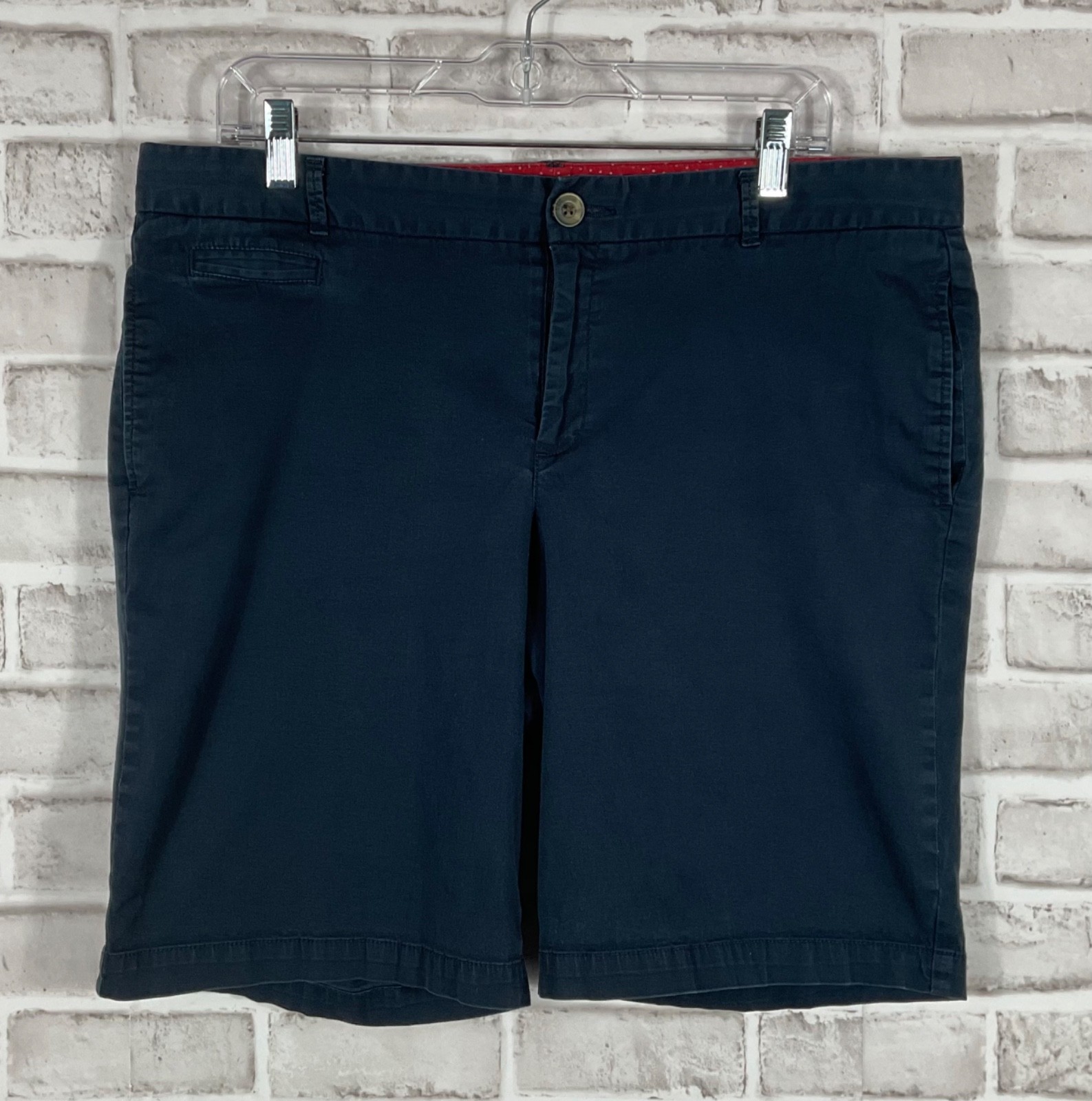 Dockers Shorts Womens Sz 14 Blue Chino Low Rise Pockets Stretch Slightly Curvy