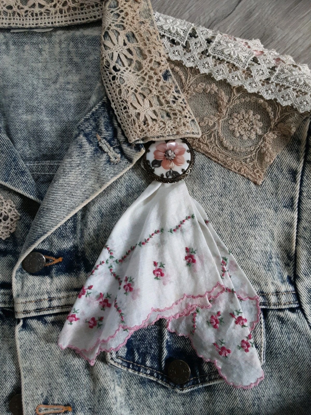 VTG Denim & Old Lace Embellished Jacket Embroidery Boho Chic Cottagecore M-L