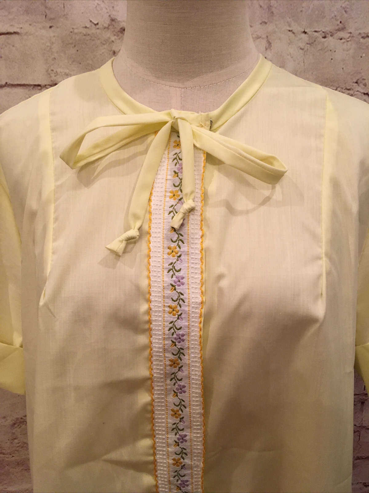 Gaymode Penneys Housecoat Yellow White Vintage *Small *SEE MEASUREMENTS