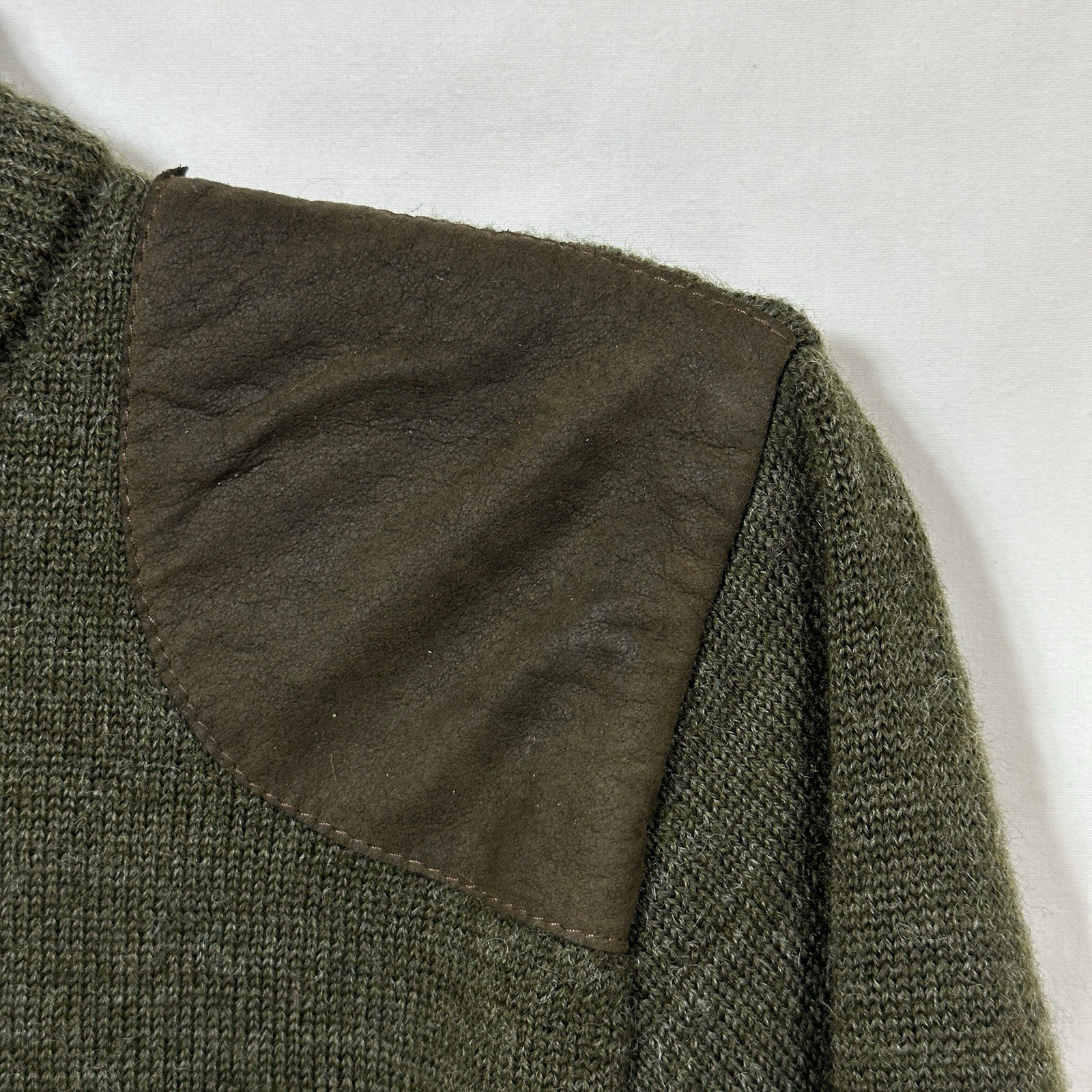 Vintage Dale of Norway Large Women’s 1/4 Zip Wool Sweater w/Elbow Patches Green