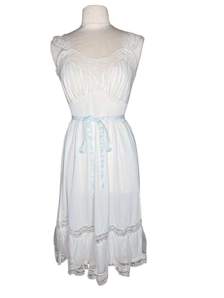 Vintage White Laros Nylon Nightgown XS S Coquette Lace Ruffle M2
