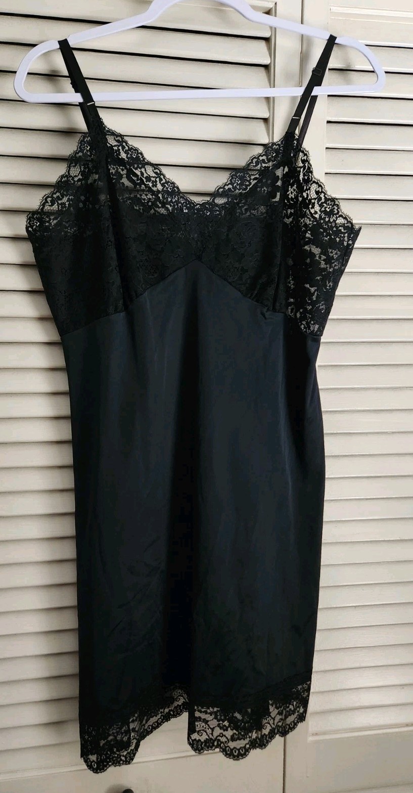 Gorgeous Vintage Van Raalte Black Lace Slip Dress Lingerie Women’s Size 38