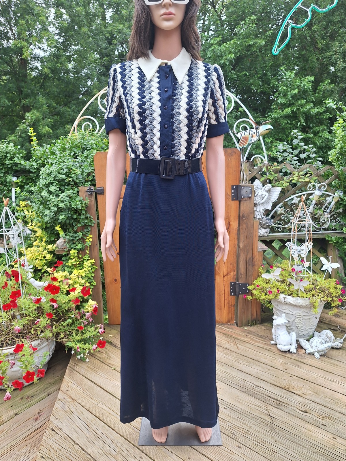 True VTG Mid-century Mod 1960s 1970s Hi Neck Polyester Crochet Maxi Dress S/M
