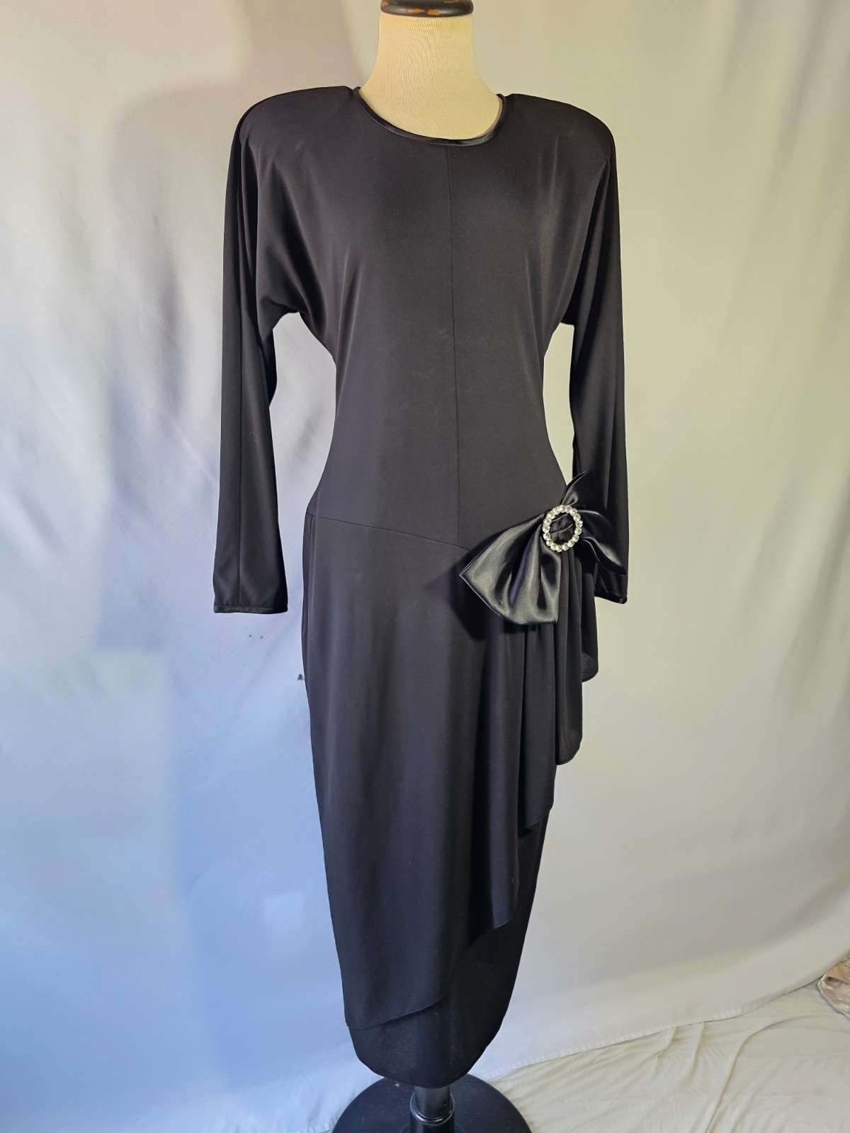 Vintage Rosalind De Sherry Black Dress | Rhinestone Bow | Size 8 | NY Designer