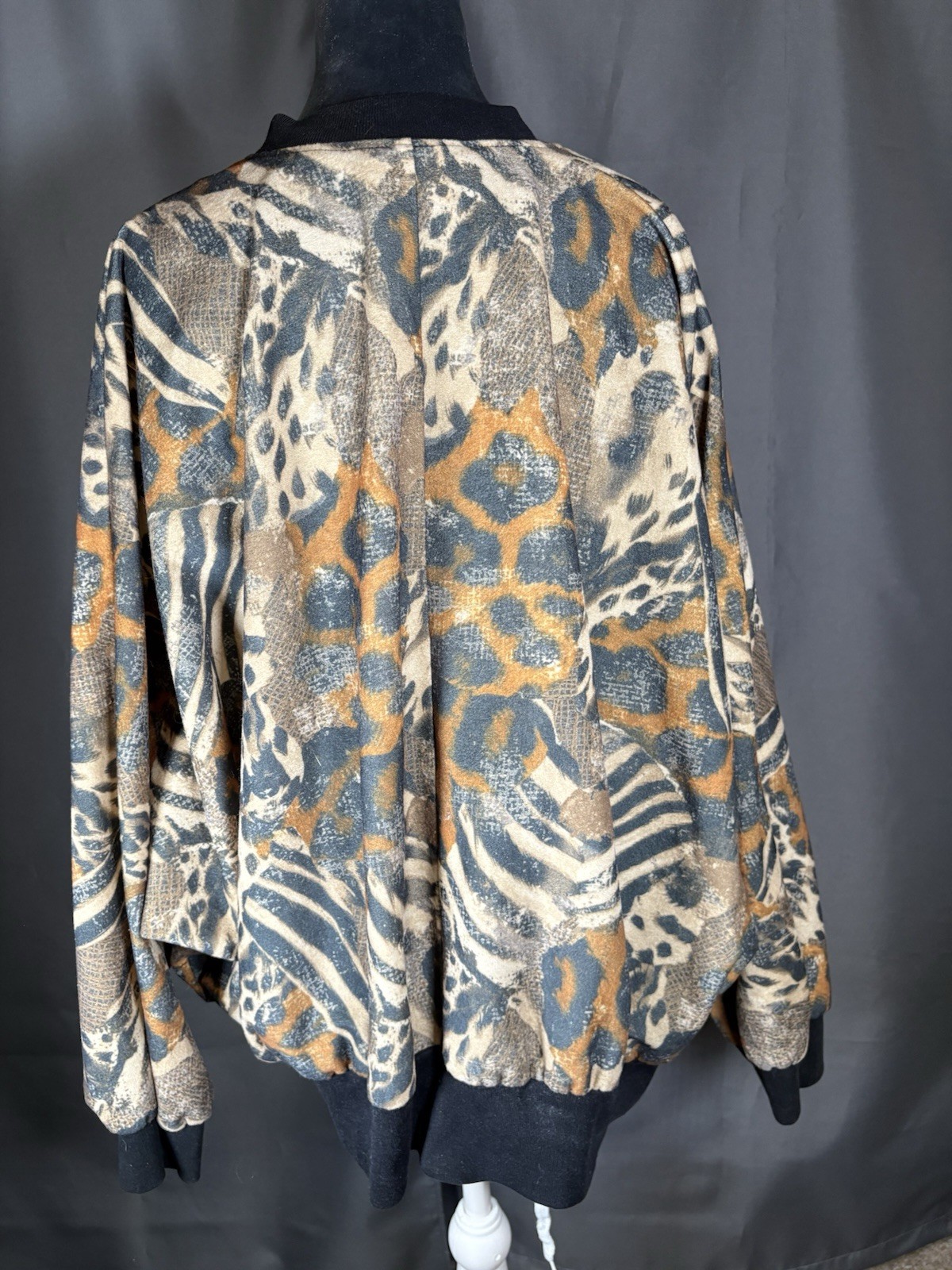 Vintage 80’s 90’s Silver Threads Animal Print Bomber Jacket Batwing Sleeve USA L