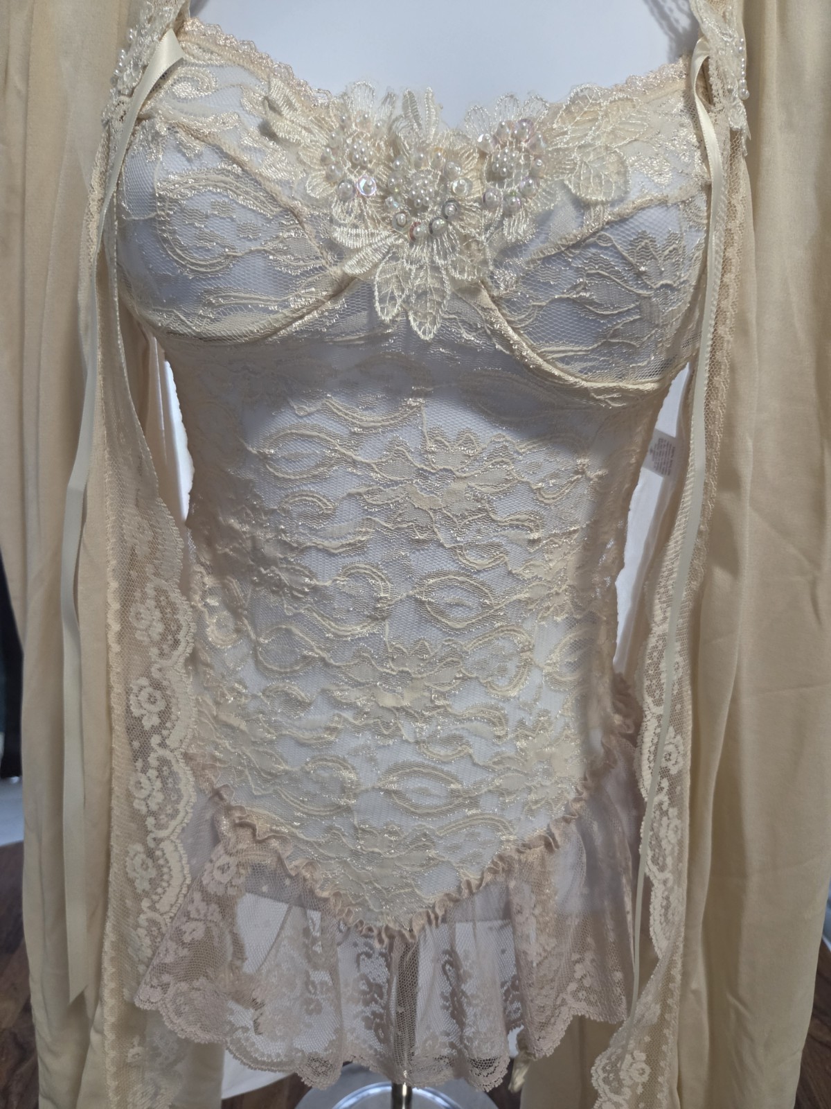 Vtg Petra Fashions SM Cottagecore CORSETTED LINGERIE IVORY GARTER ROBE SEXY