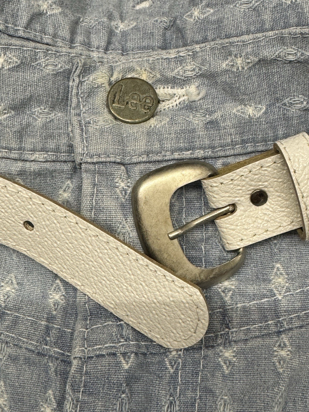 Vtg 90s NWT Misses Sz 16 LEE Lites Jean Shorts Pale Blue Embroidery Belt Yoke