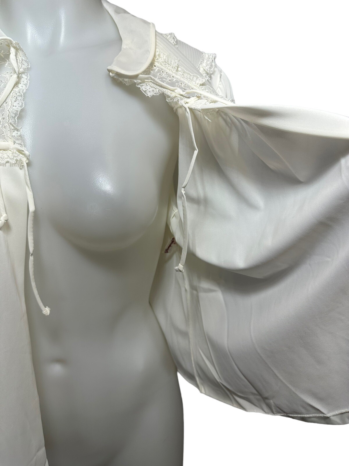 Vintage Seamprufe M Nylon Ivory White Topper Short Sleeve Lace Prairie Sheer USA