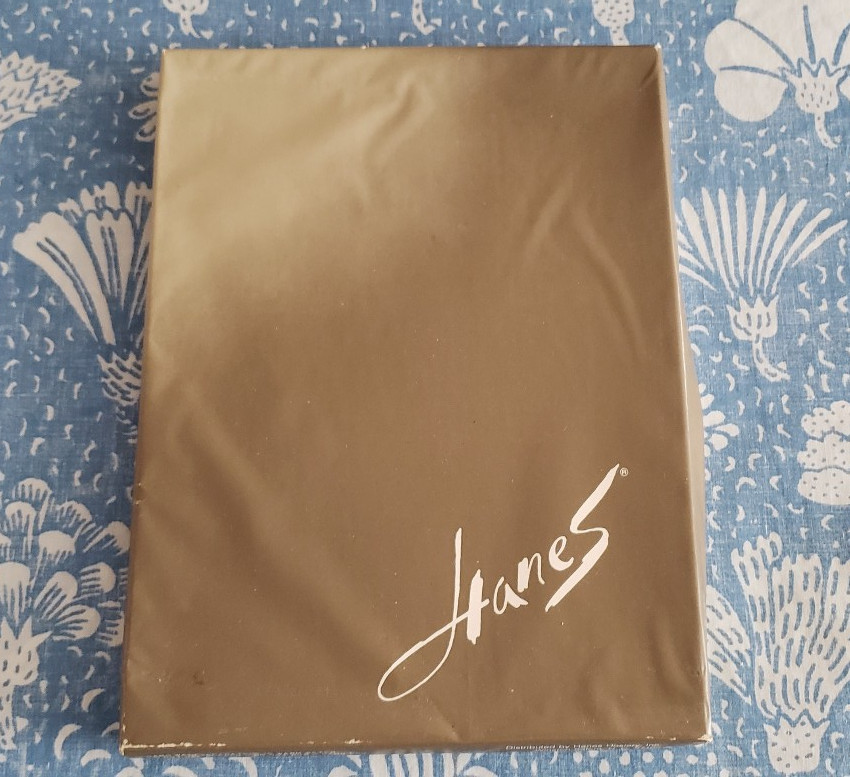 2 Pr HANES Cantrece II Nylon Stockings Sz 10-11 Med. Heel & Toe 210 M-4 Barely