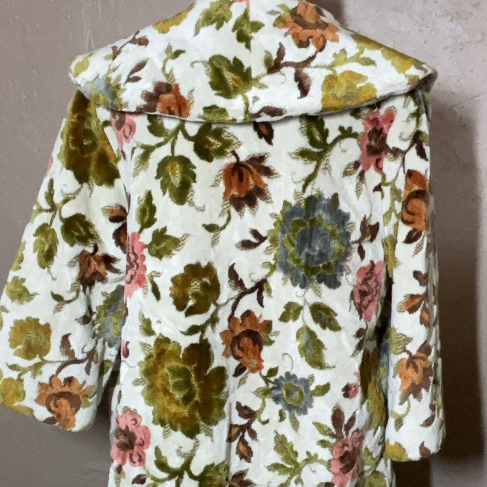 Vintage Floral Chenille Tapestry Coat Cream Olive Green Orange Pink Pockets