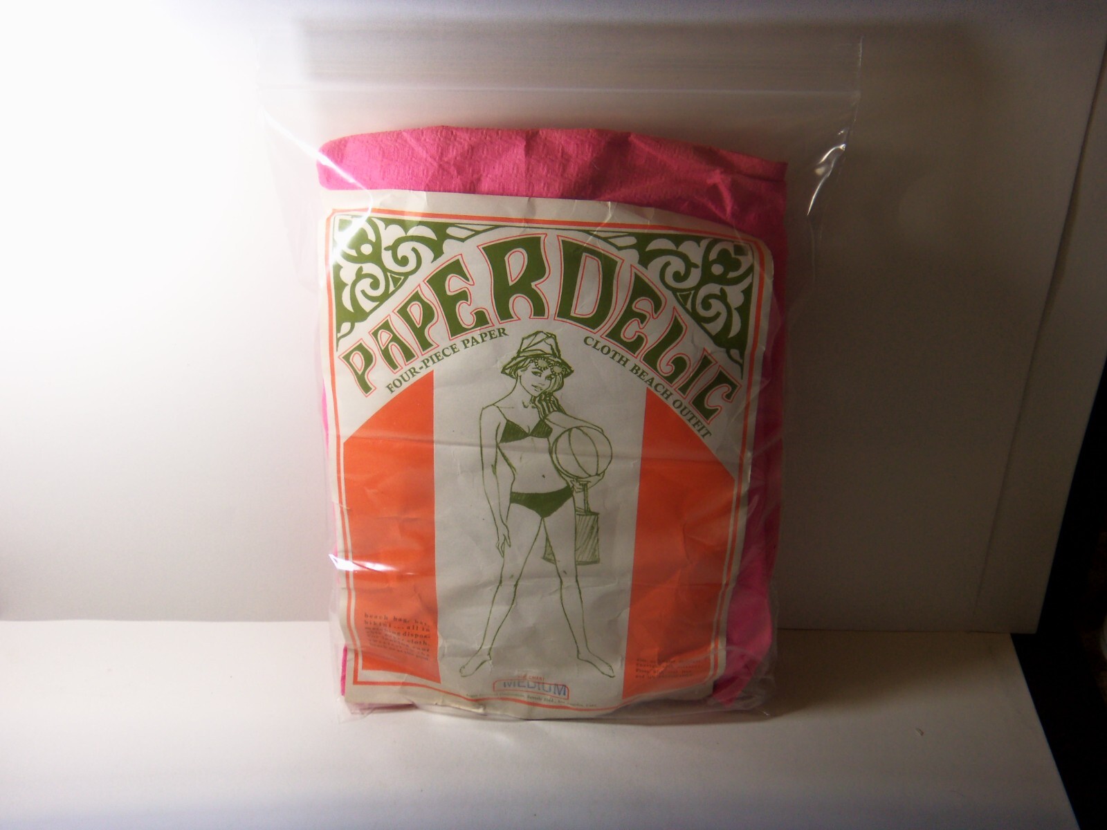 VINTAGE PAPERDELIC 4 PIECE PAPER CLOTH BEACH OUTFIT (BIKINI, HAT, BEACH BAG)