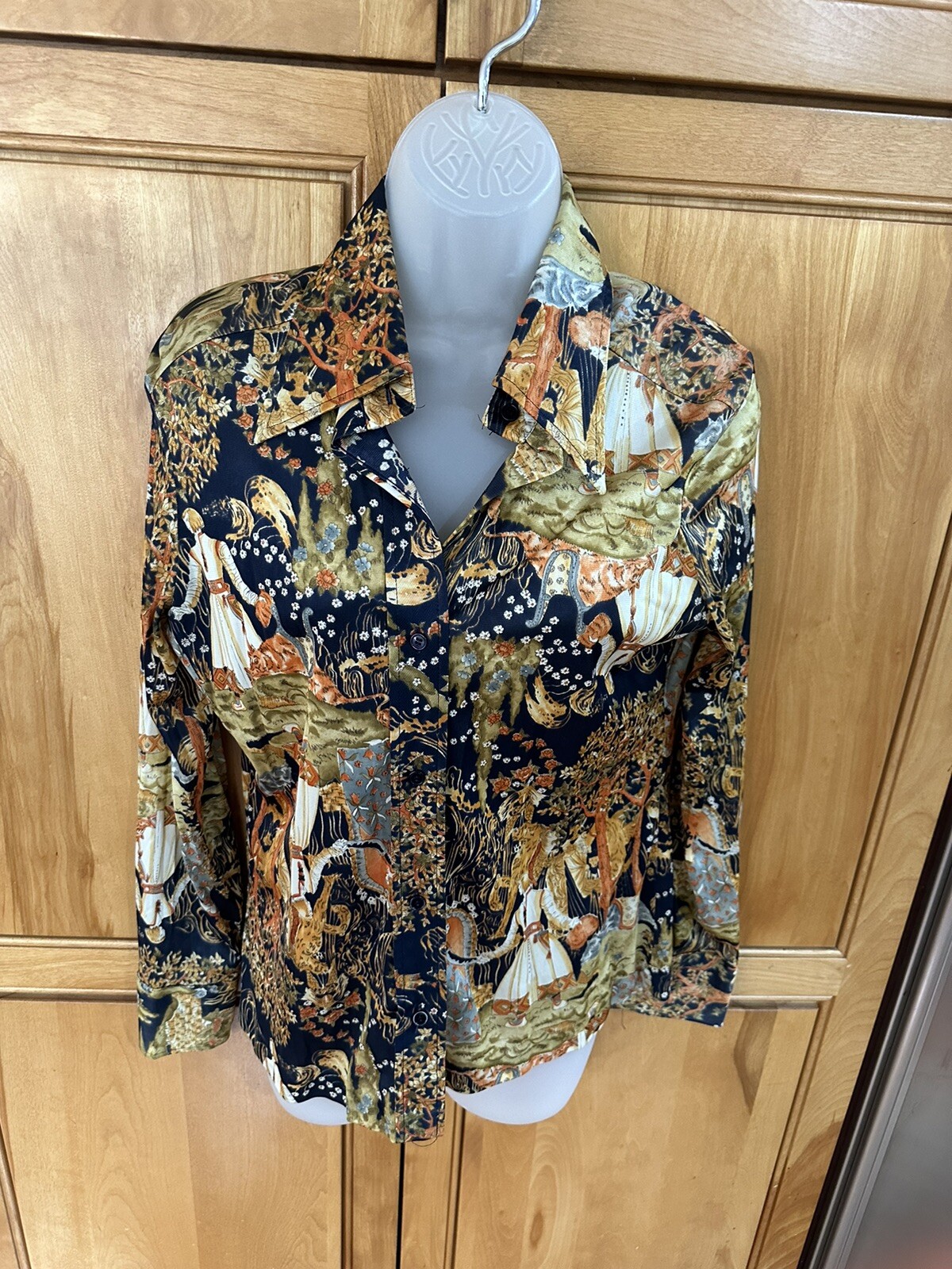 Vintage 70s Lady Arrow S M 38” Renaissance Arabesque LS Disco Top Dagger Collar