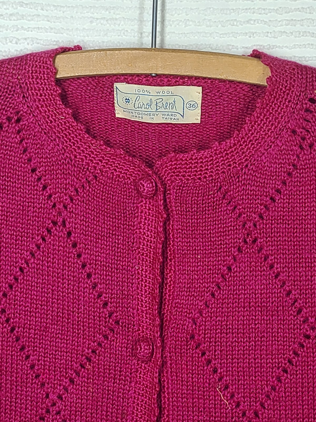Vtg 60s Magenta Cardigan Sweater 100% Wool Crochet Buttons S M Carol Brent Pink