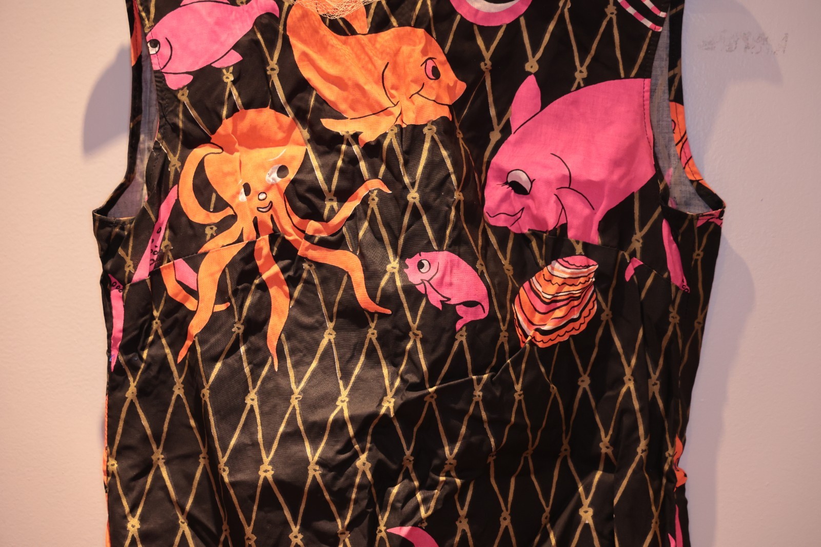 Vintage Sleeveless Dress Fish Octopus Sea Black Gold Pink Orange S/M *** RARE