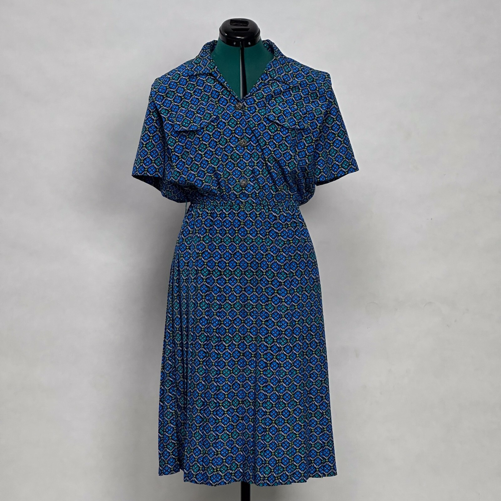 Vintage 80’s Lesie Fay Shirt Dress Sz lg Cute Print