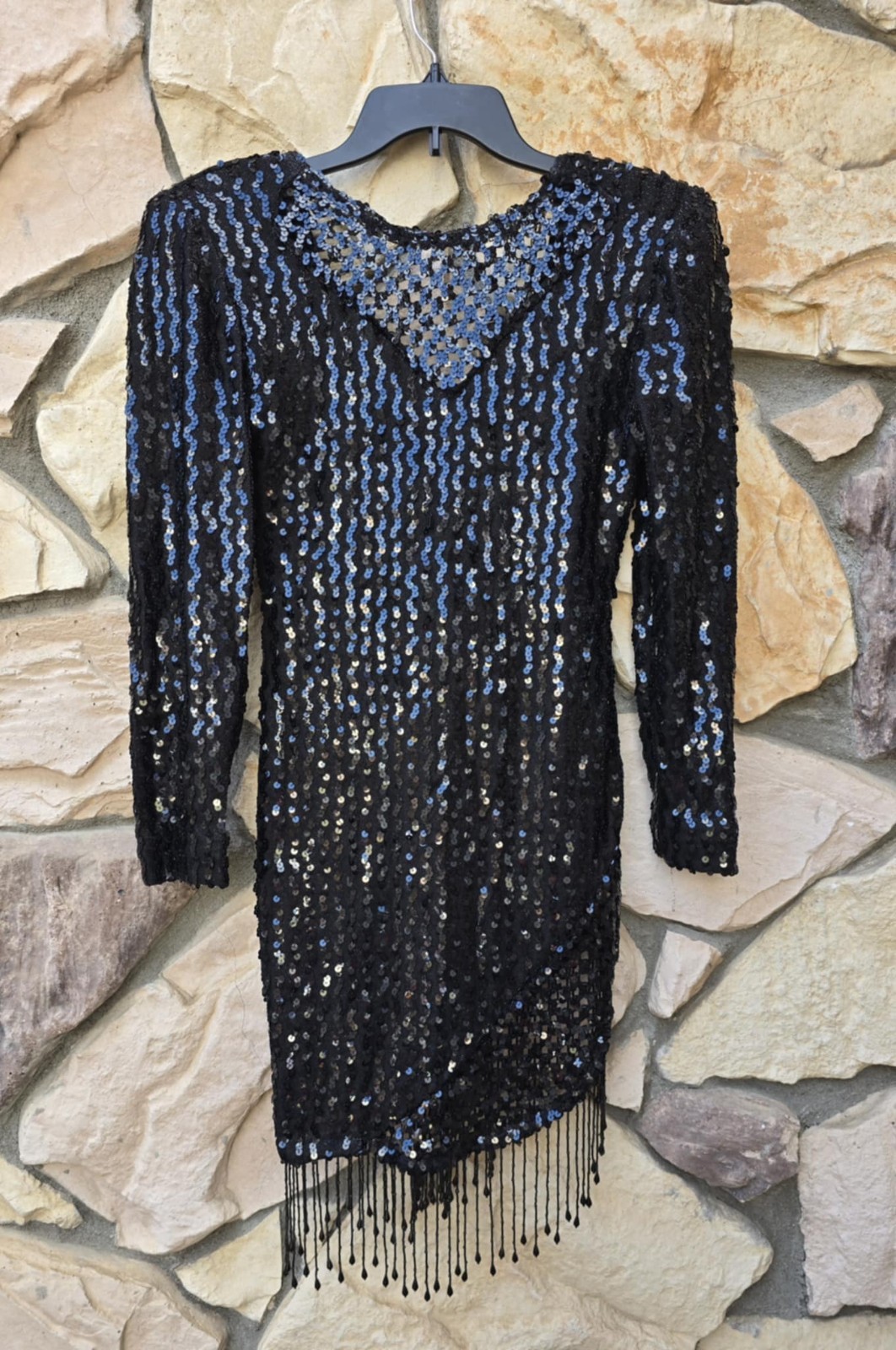 VTG DAVID HOWARD CLIMAX Black Sequin Long Sleeve Cascade Tassel Bead Hem V Back