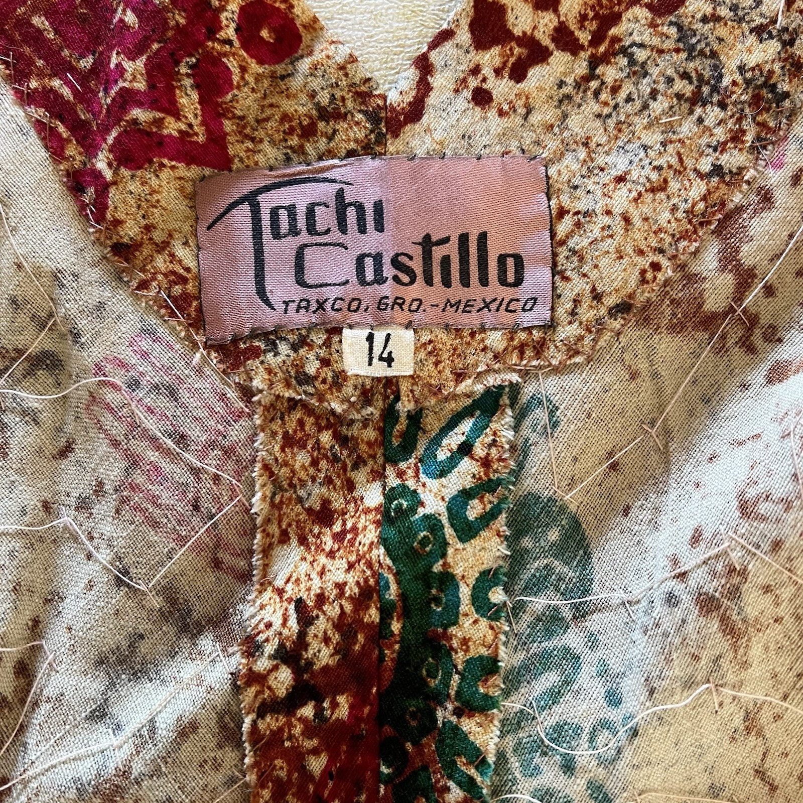 1940s Vintage Tachi Castillo Aztec Print Sequined Dress 27w