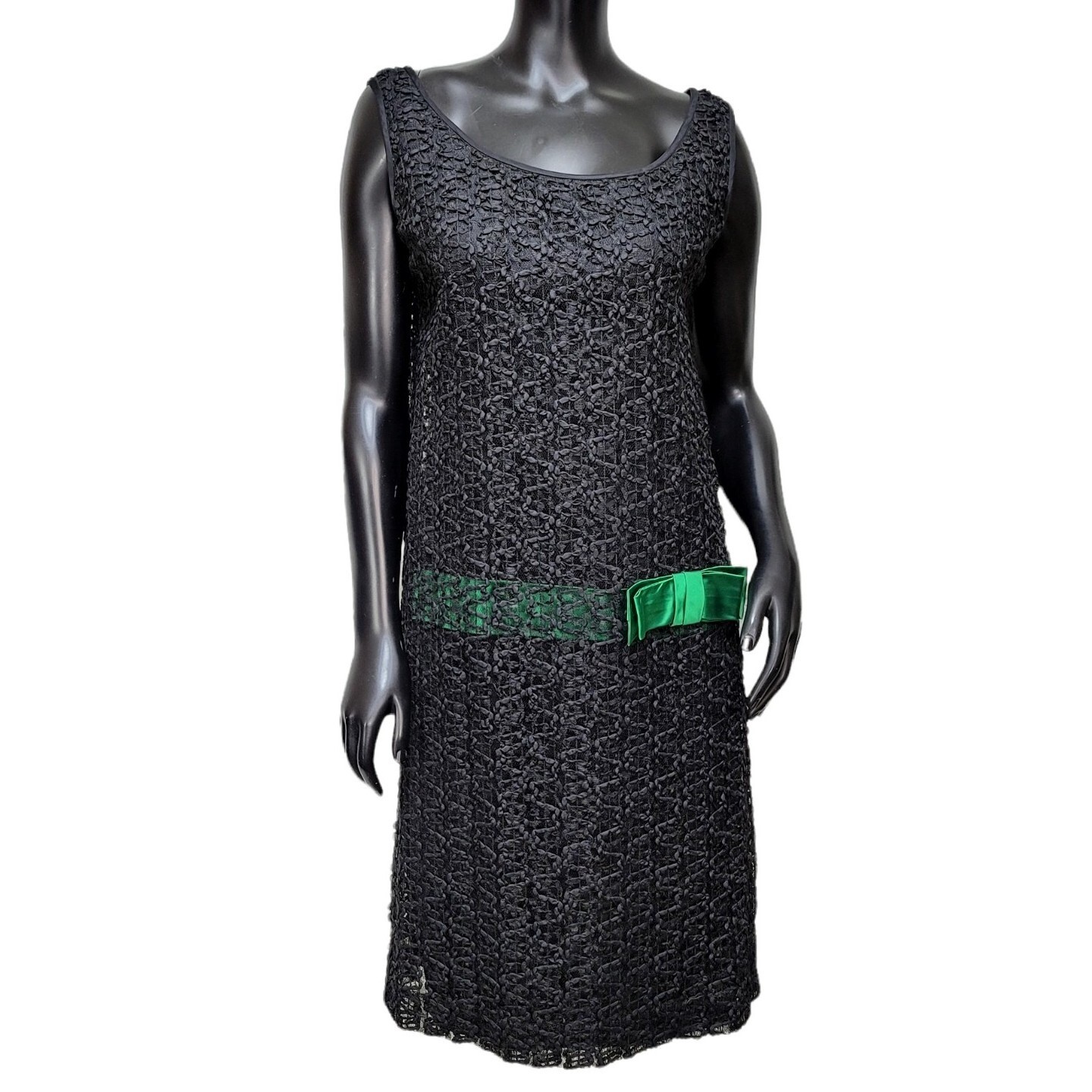 Vintage 1960s Bains Las Vegas Black Textured Lace Sheath Cocktail Dress Mod