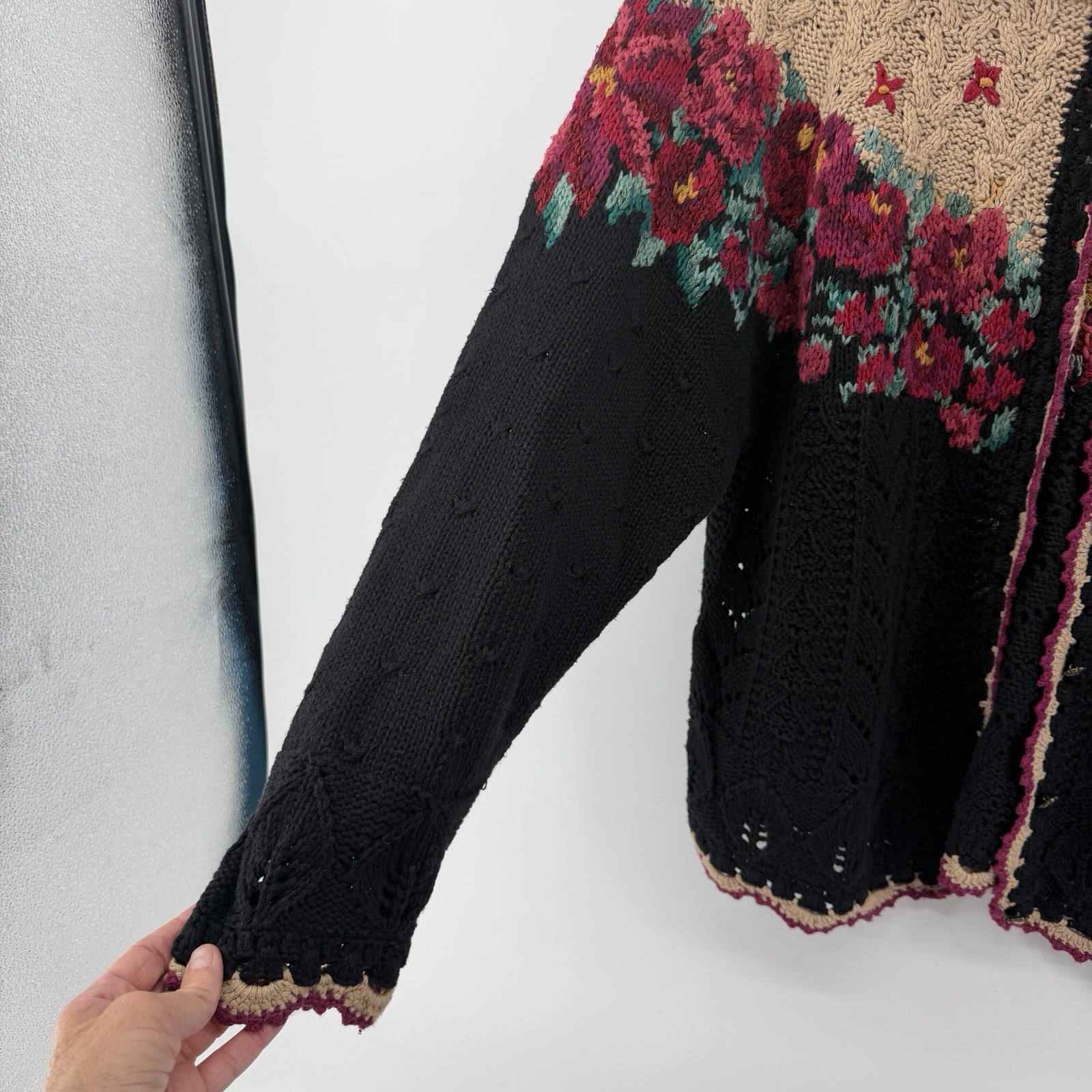 VTG Signatures by Northern Isle Hand Knitted Cardigan Sweater Sz L Floral Ladies