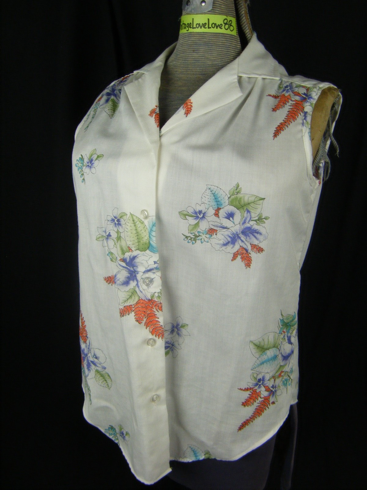 TERRY CHICAGO Vtg 70s White Floral Print Sleeveless Top-Bust 37/XS